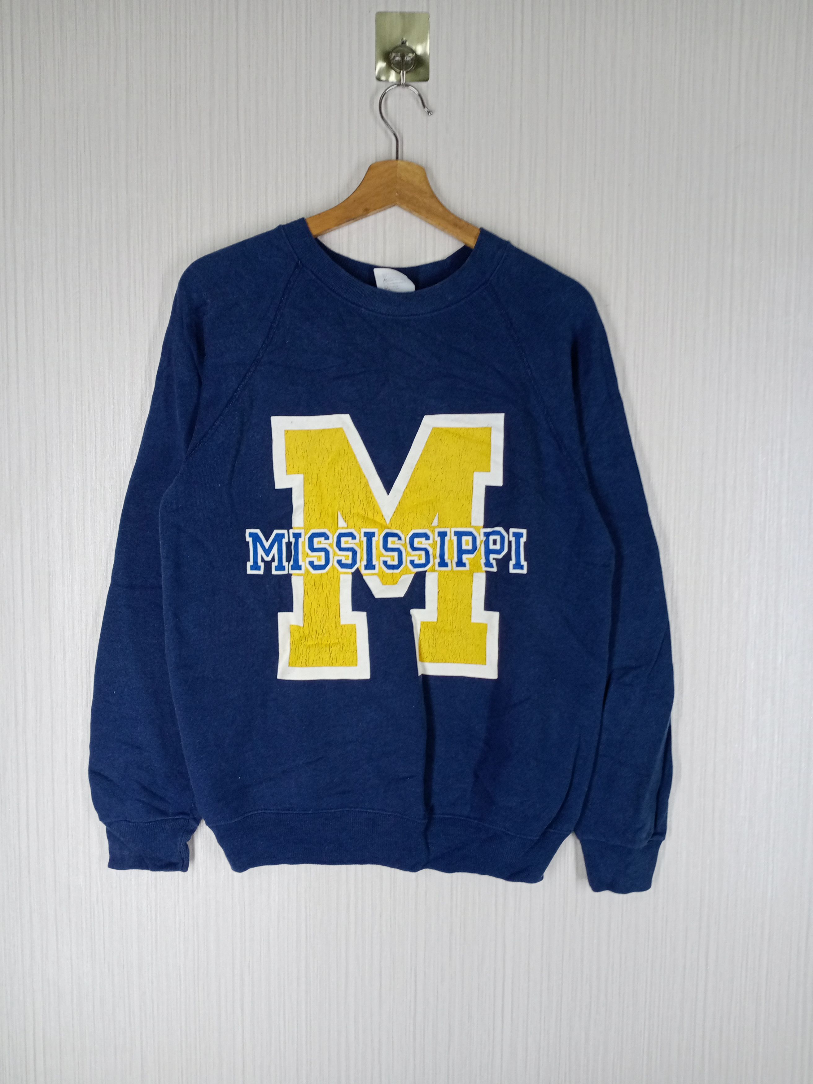 Vintage Vintage 80s Mississippi University Big Logo Sweatshirt Size US M / EU 48-50 / 2 - 1 Thumbnail