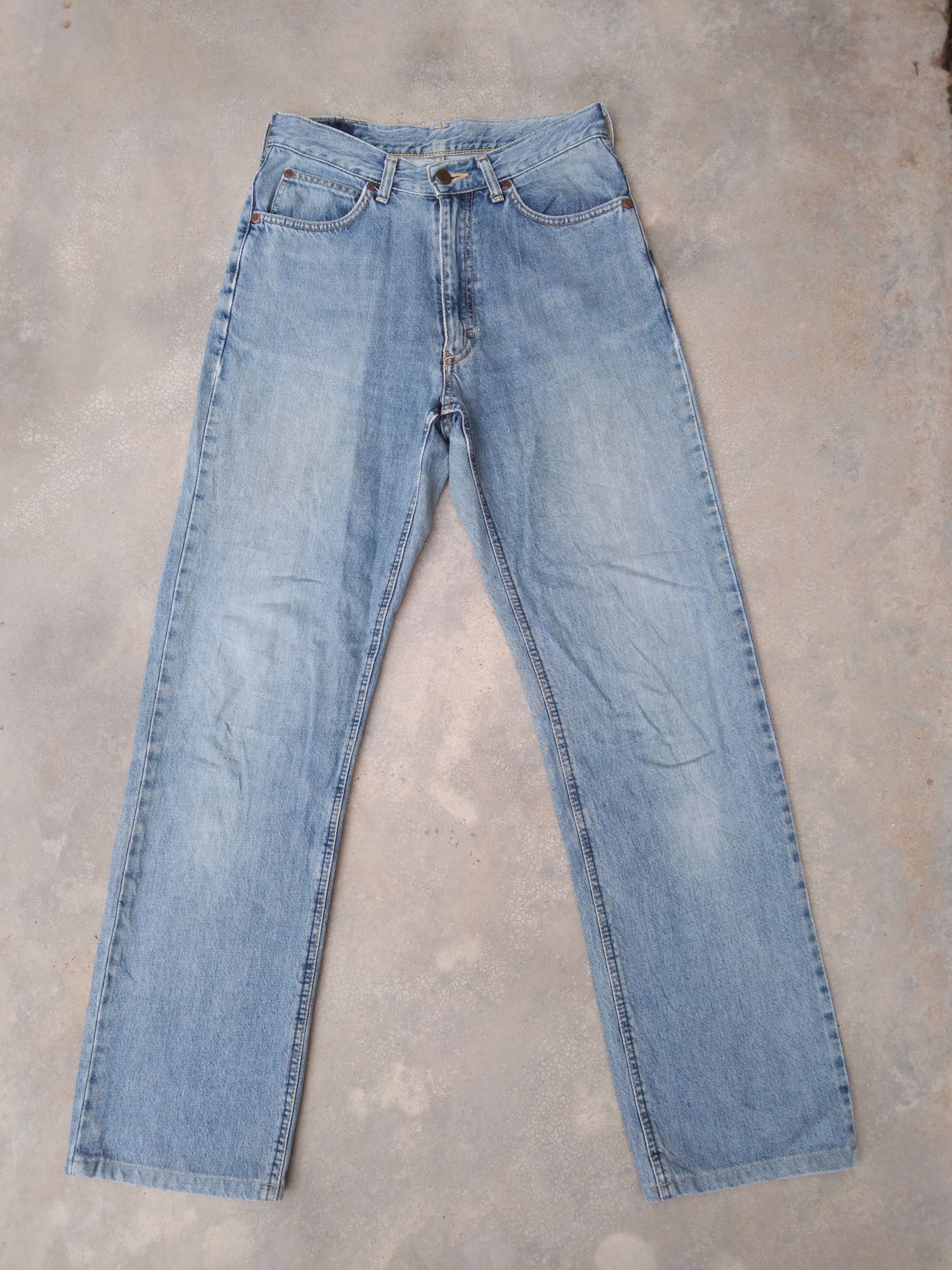 Lee Vintage Retro Lee Faded Blue Straight Leg Jeans 28x31 Size US 28 / EU 44 - 1 Thumbnail