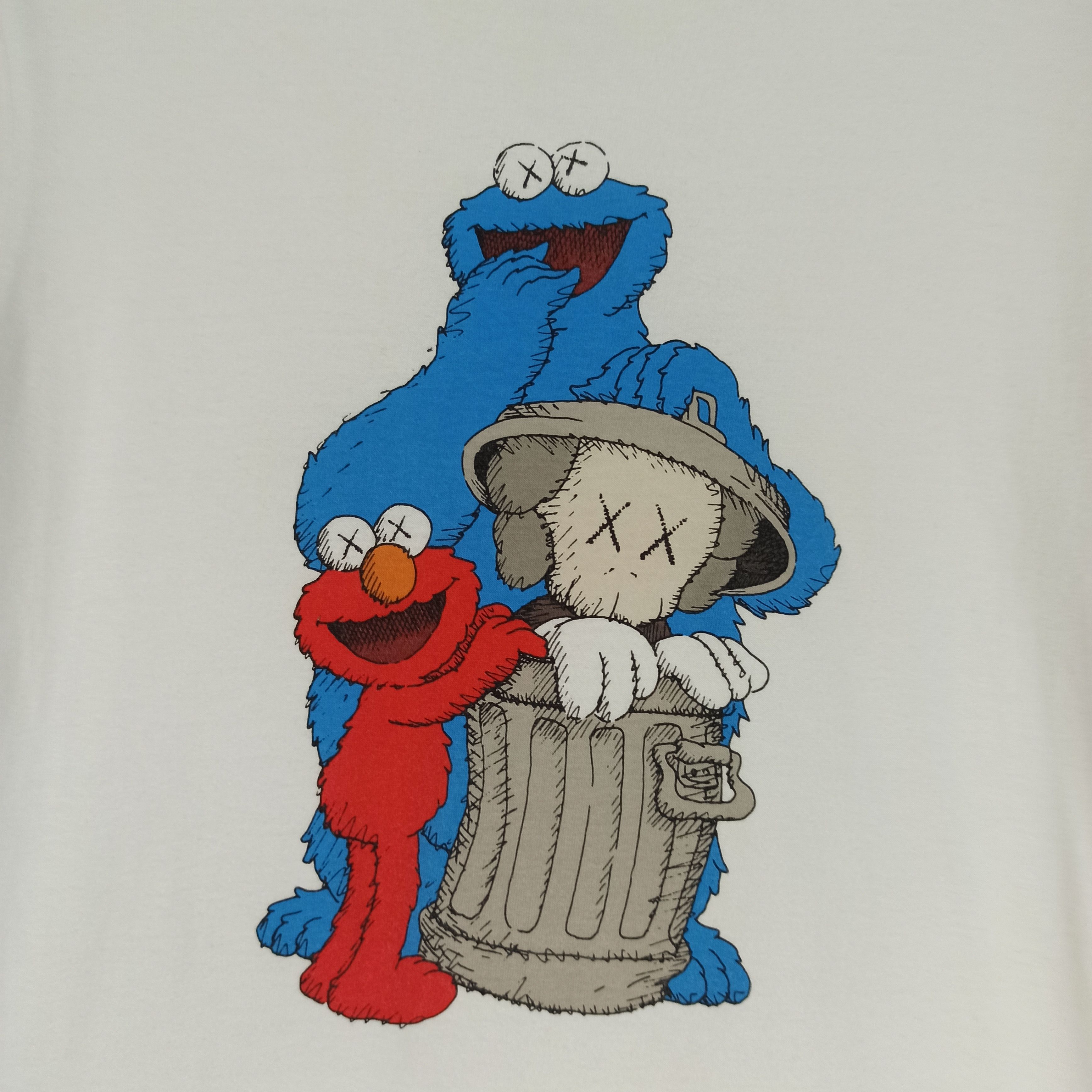 Cartoon Network Sesame Street X Kaws X Uniqlo Tshirt Size US S / EU 44-46 / 1 - 2 Thumbnail