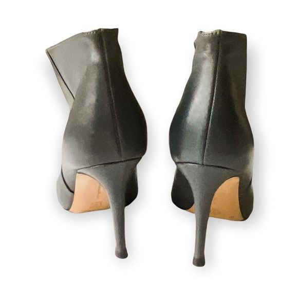 Gianvito Rossi Gianvito Rossi Stilo Gray Leather Ankle Boots, Size 37.5EU Size US 7.5 / IT 37.5 - 7 Thumbnail