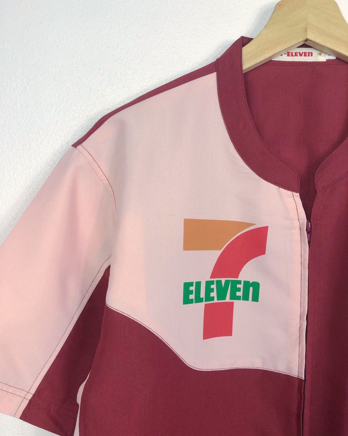 Vintage Rare Vintage 7 Eleven Zipper Tops Uniform Size US L / EU 52-54 / 3 - 3 Thumbnail