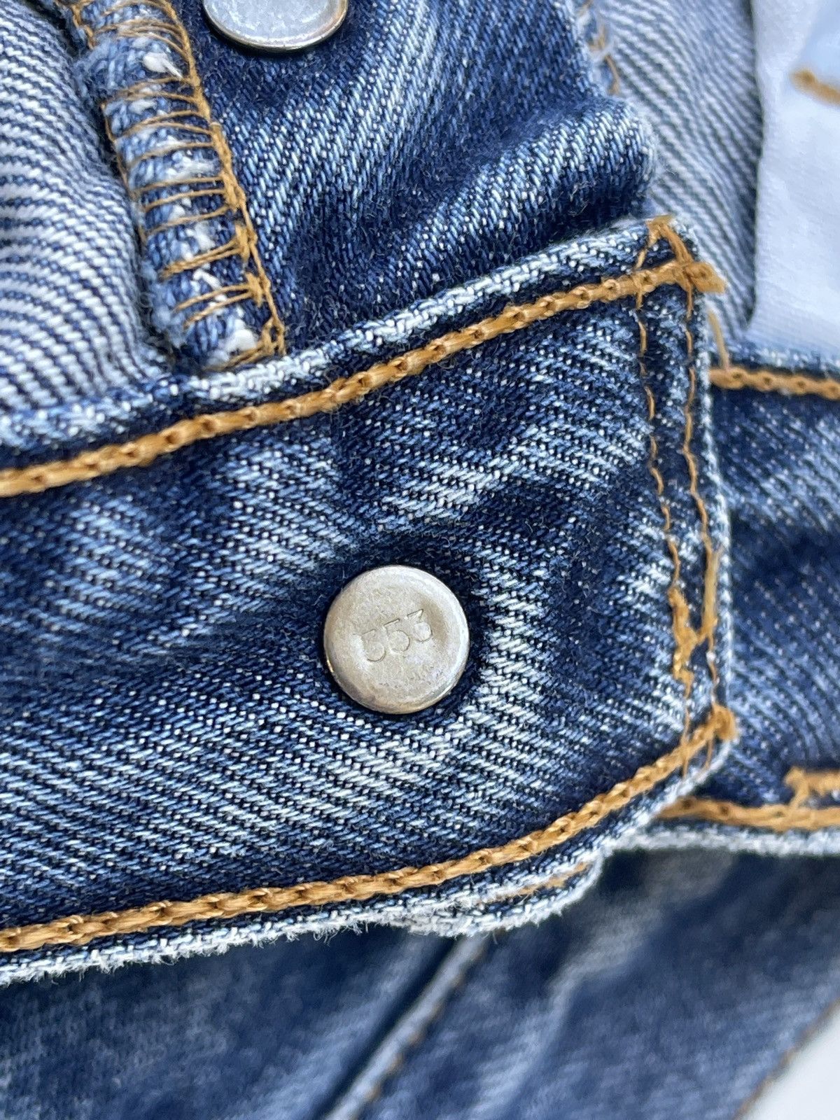 Levi's Vintage Clothing Vintage Levis Single R stamp 553 Distressed Denim Size US 31 - 14 Thumbnail