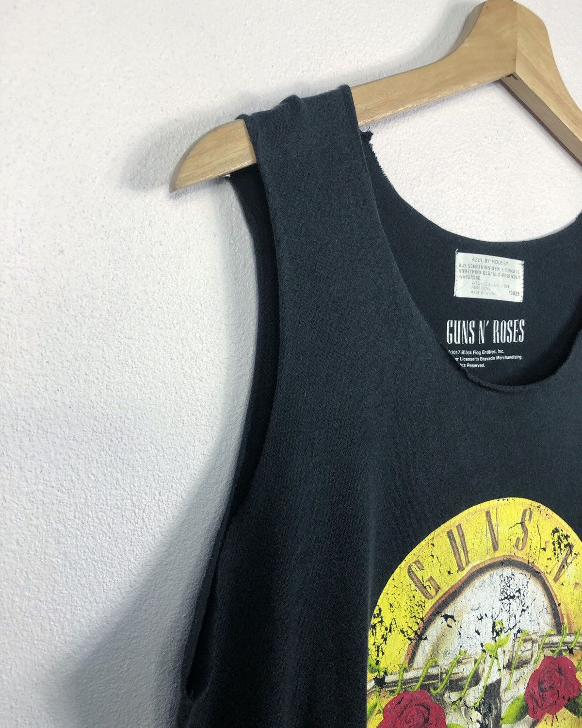 Band Tees Rare Guns N Roses Cropped Band Tee Size US S / EU 44-46 / 1 - 5 Thumbnail
