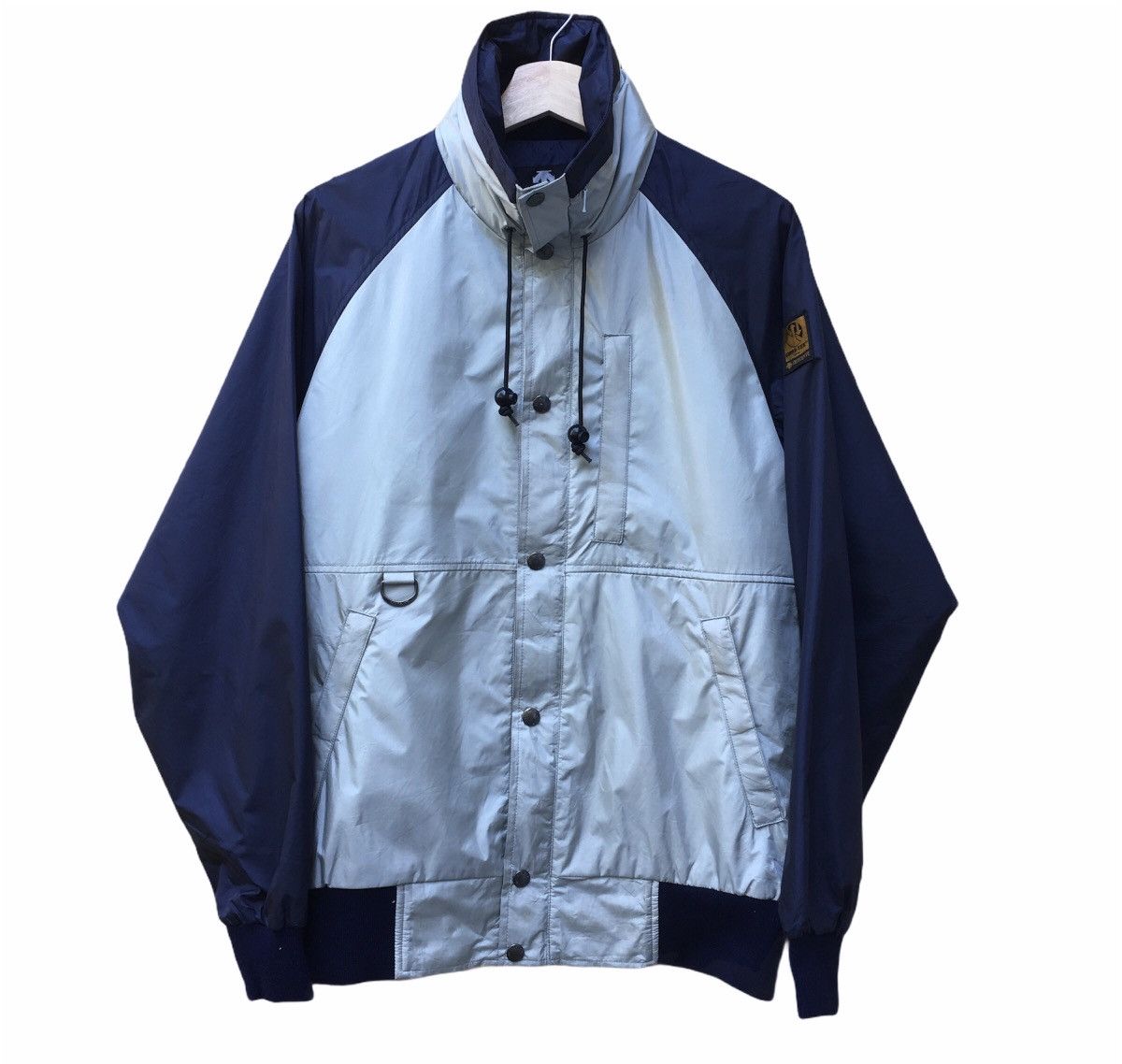 image of Descente Goretex Fabric Outdoor Jacket, Men's (Size Medium)