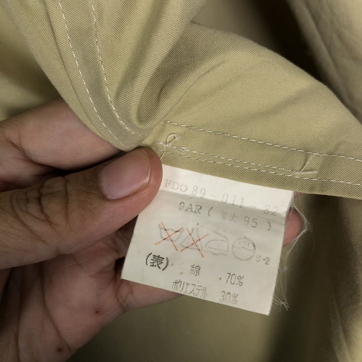Burberry VINTAGE LONG TRENCH COAT BURBERRYS NOVA CHECK LINING Size US M / EU 48-50 / 2 - 13 Thumbnail