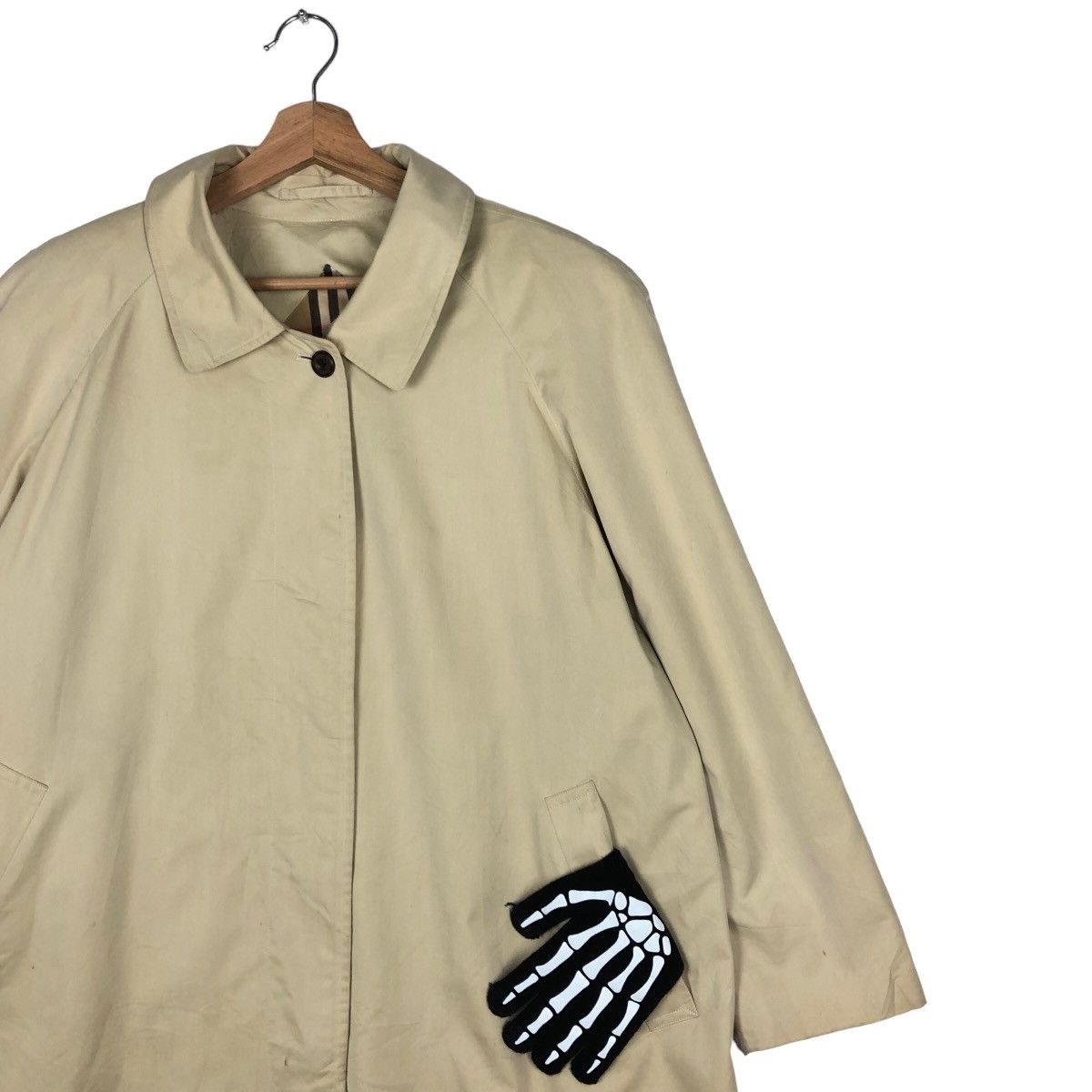 Burberry VINTAGE LONG TRENCH COAT BURBERRYS NOVA CHECK LINING Size US M / EU 48-50 / 2 - 5 Thumbnail