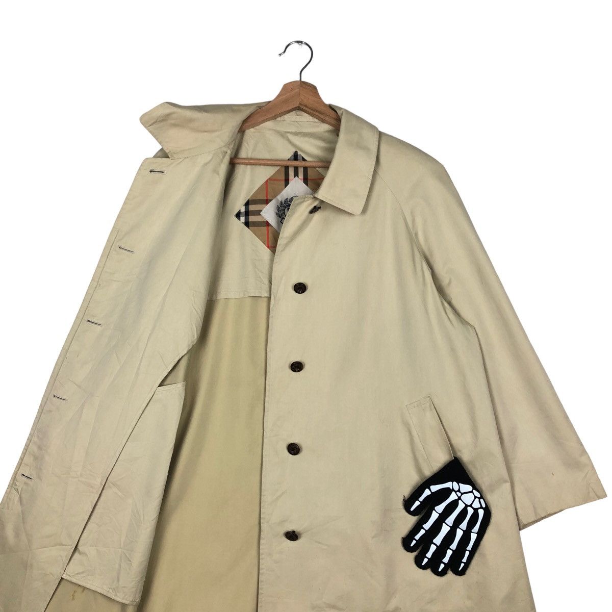 Burberry VINTAGE LONG TRENCH COAT BURBERRYS NOVA CHECK LINING Size US M / EU 48-50 / 2 - 9 Thumbnail