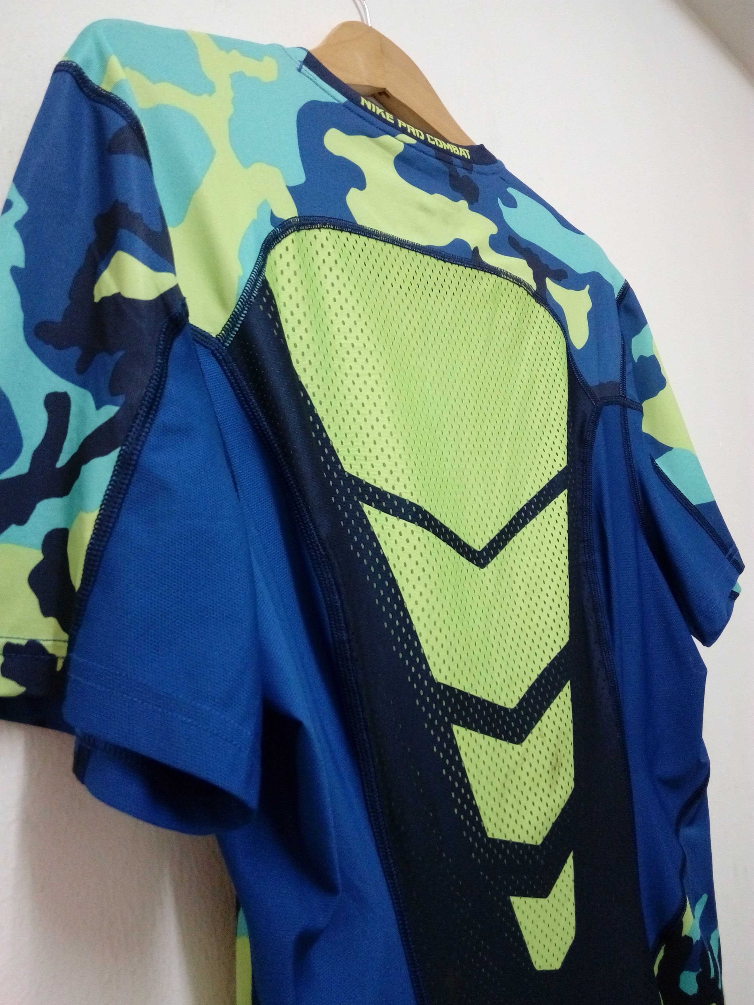 Nike NIKE PRO COMBAT DRI-FIT CAMO Size US XL / EU 56 / 4 - 6 Thumbnail