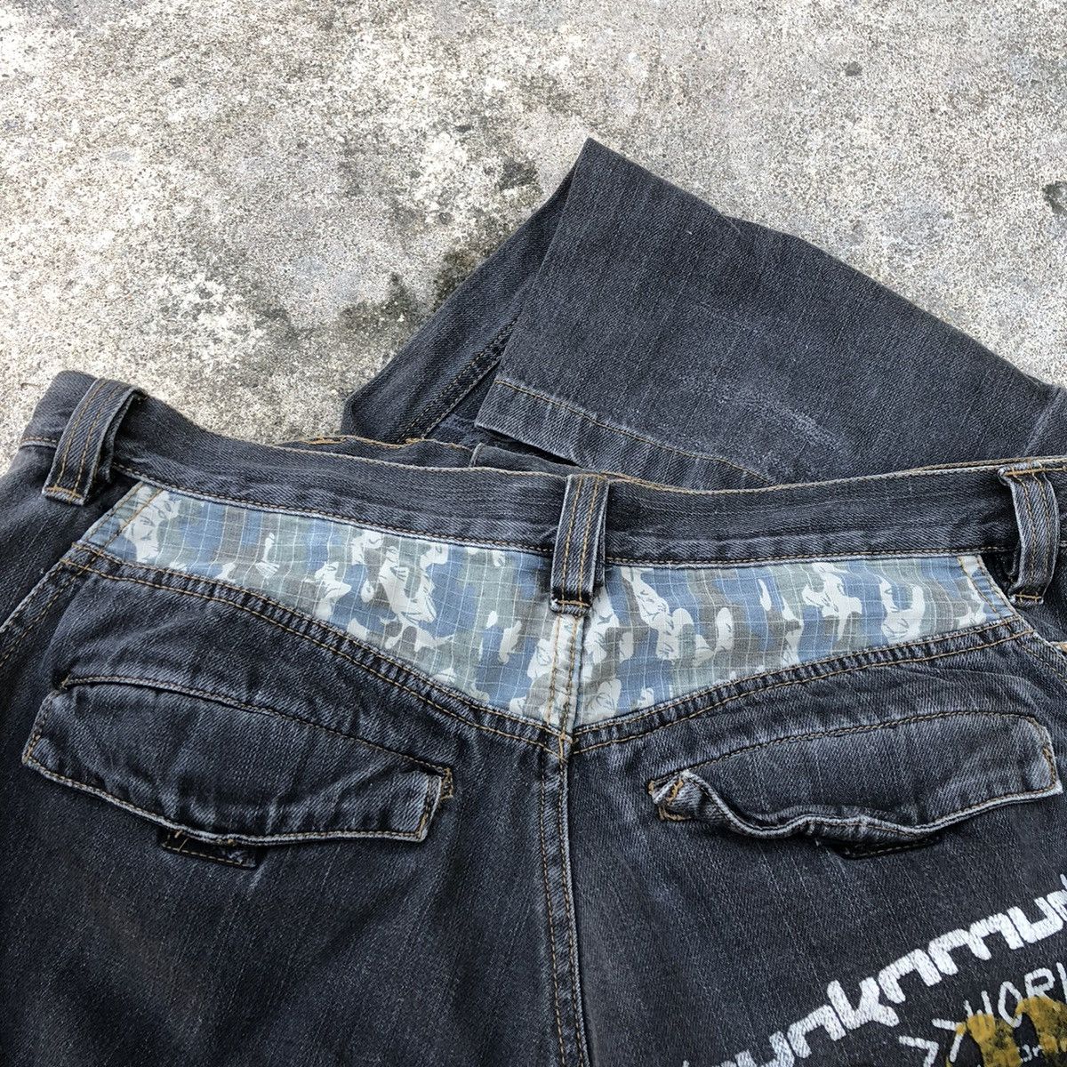 DrunknMunky × Japanese Brand 🔥Rare🔥Drunkn Munky Mural Distress Tactical Cargo Denim Pants Size US 34 / EU 50 - 11 Thumbnail
