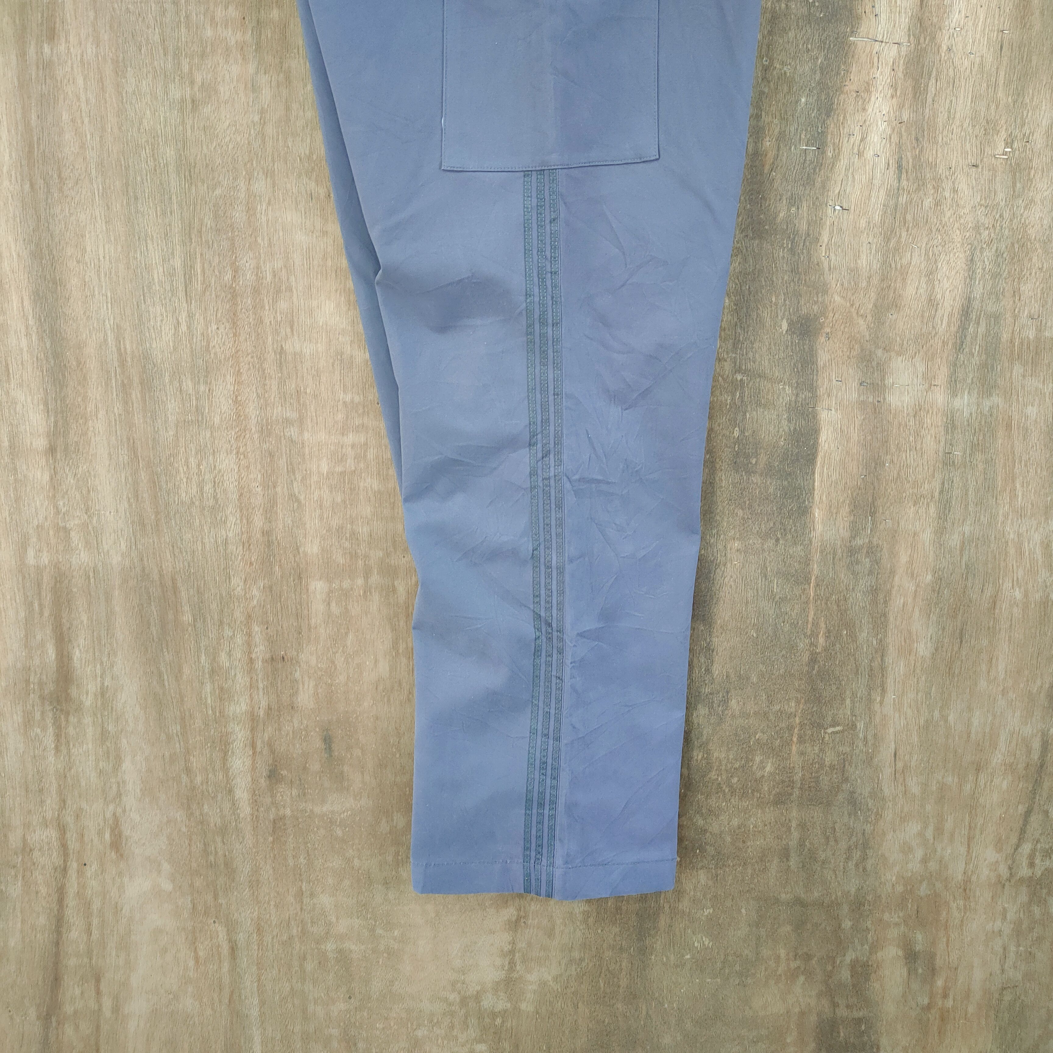 Adidas ADIDAS CARGO PANTS Size US 38 / EU 54 - 11 Thumbnail