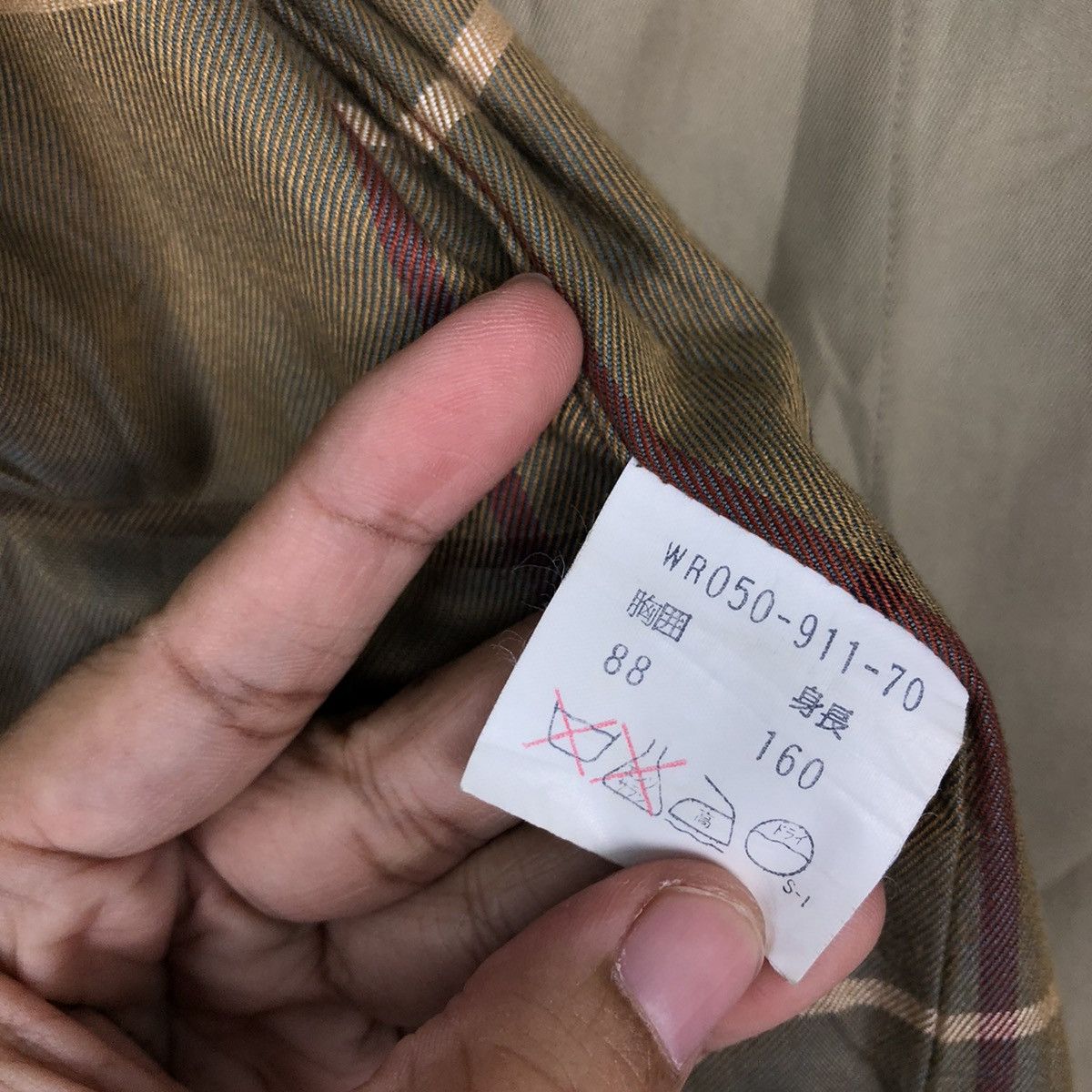 Burberry VINTAGE BURBERRYS LONG JACKET NOVA CHECK LINING Size US M / EU 48-50 / 2 - 13 Thumbnail
