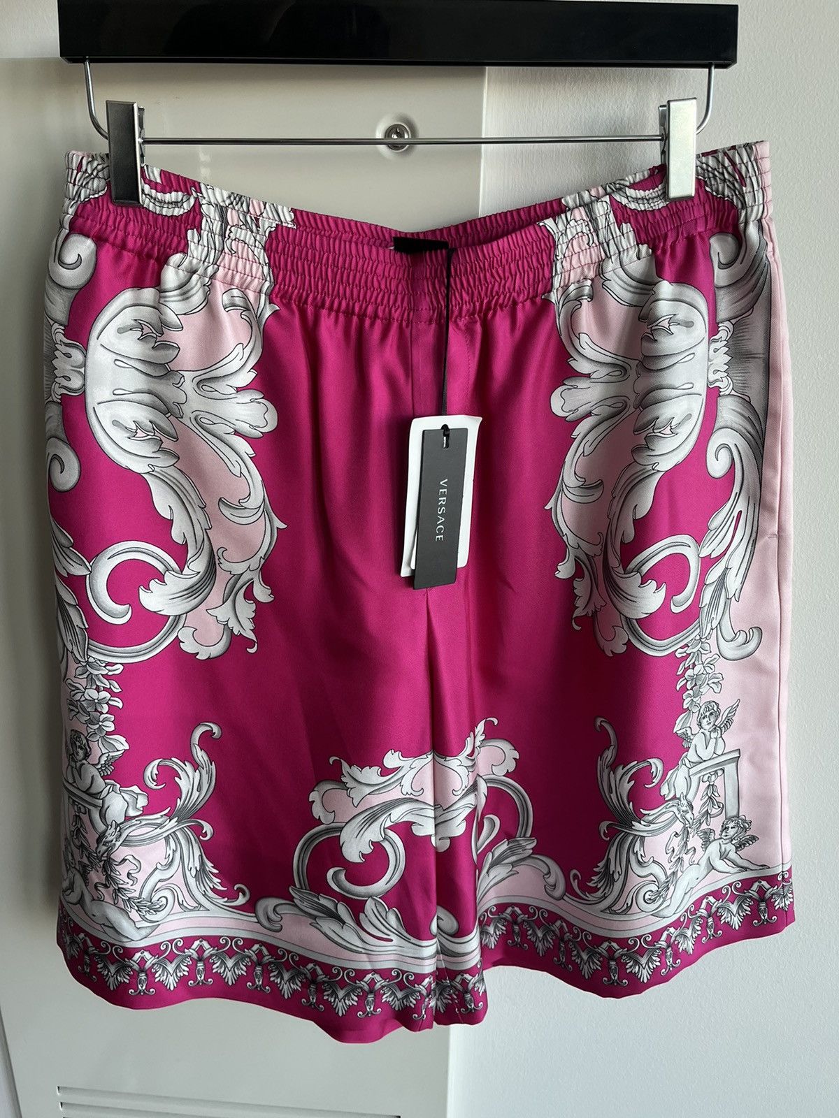 Versace Rare Super Runway Brand New Pure Silk Runway Medusa Shorts Size US 34 / EU 50 - 18 Thumbnail