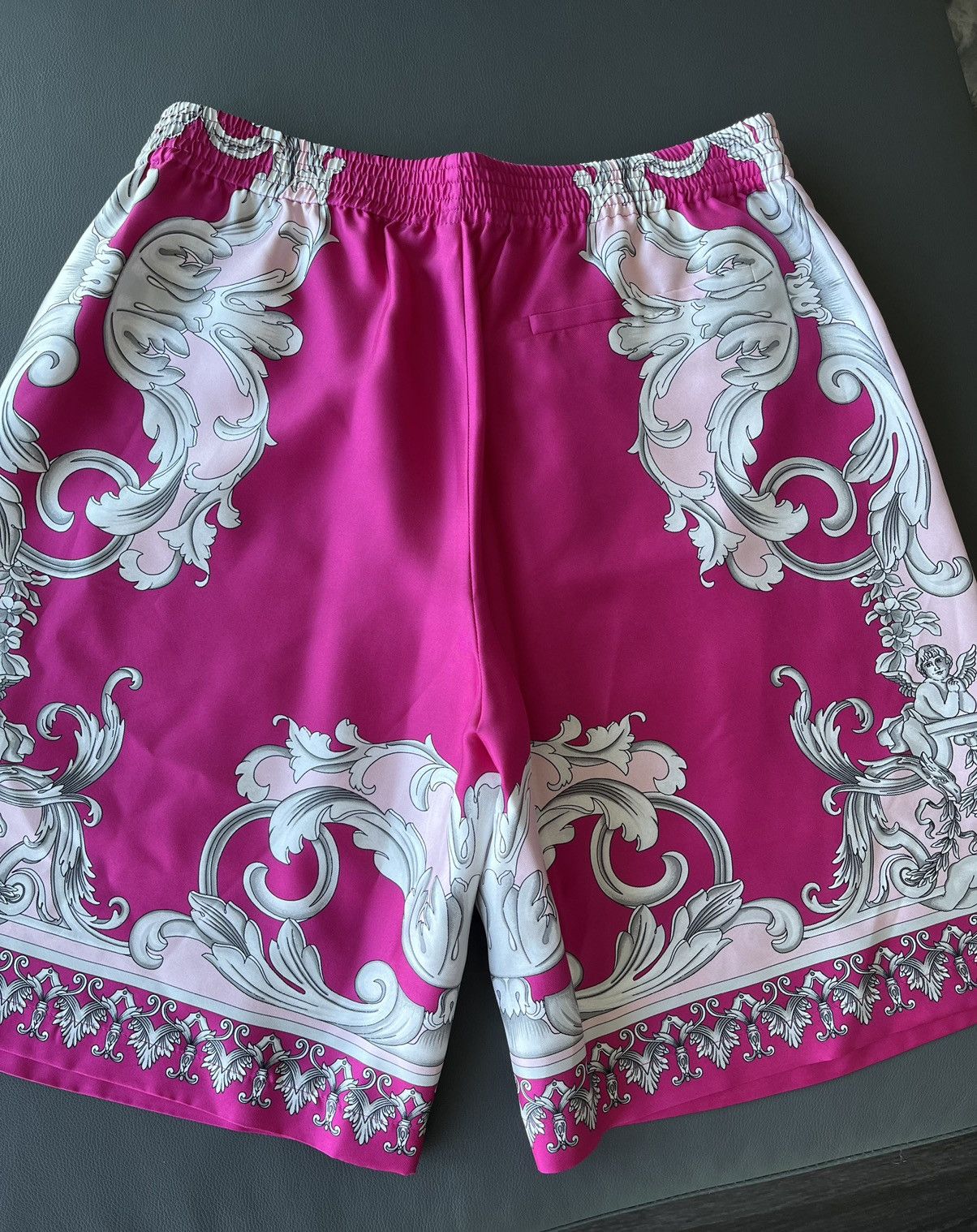 Versace Rare Super Runway Brand New Pure Silk Runway Medusa Shorts Size US 34 / EU 50 - 2 Thumbnail