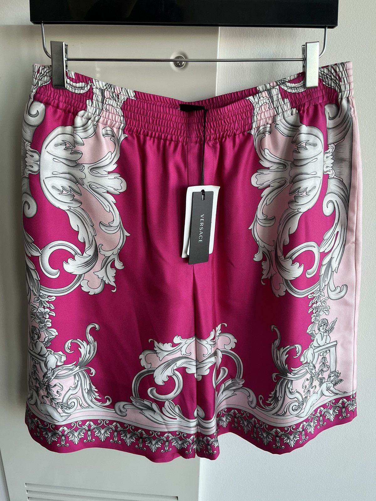 Versace Rare Super Runway Brand New Pure Silk Runway Medusa Shorts Size US 34 / EU 50 - 19 Thumbnail