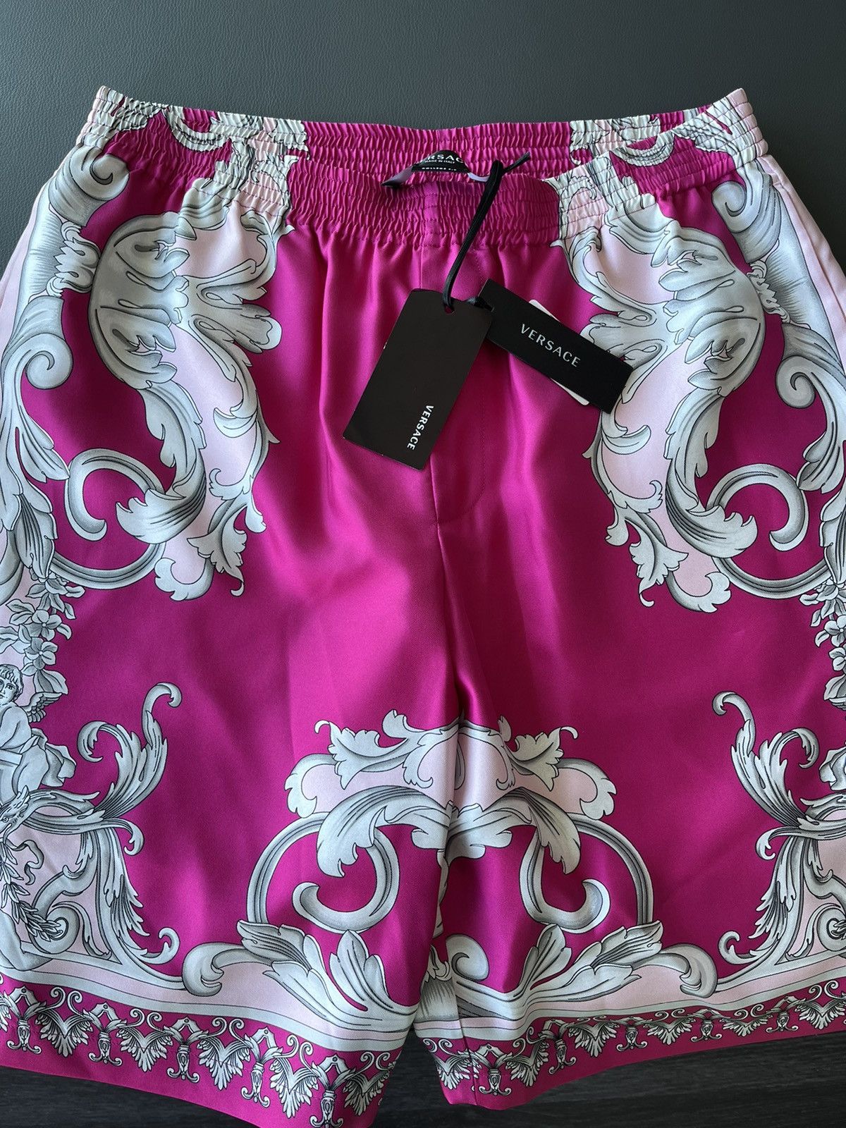 Versace Rare Super Runway Brand New Pure Silk Runway Medusa Shorts Size US 34 / EU 50 - 13 Thumbnail