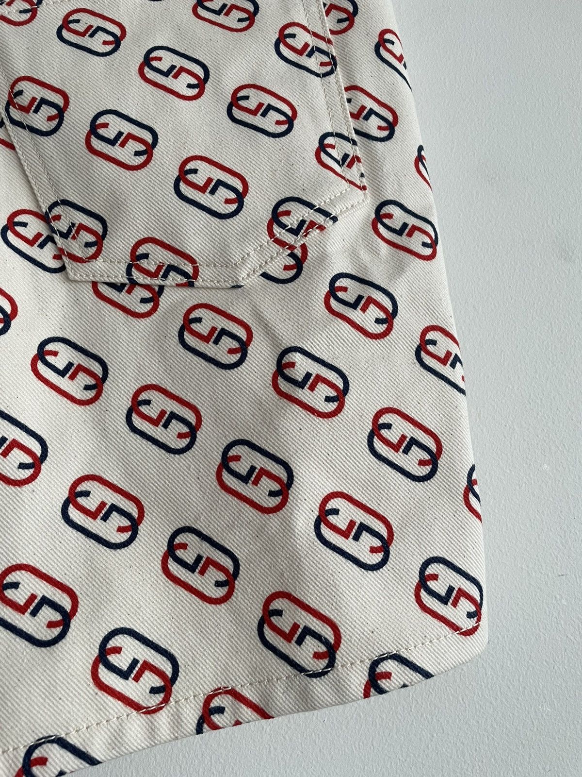 Gucci Rare Sold Out Brand New Super Runway GG Logo Shorts Pant Size US 30 / EU 46 - 21 Thumbnail