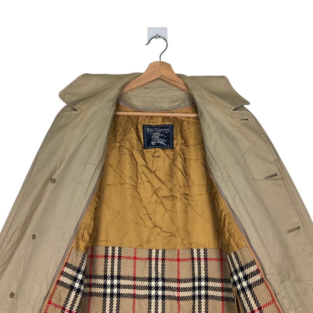 Burberry VINTAGE BURBERRYS LONG JACKET NOVA CHECK LINING Size US M / EU 48-50 / 2 - 11 Thumbnail