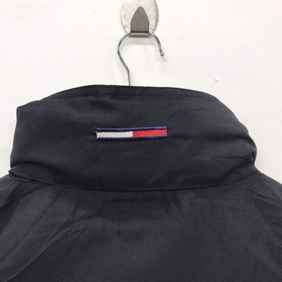 Tommy Hilfiger Rare!! Tommy Hilfiger Jacket Full Zipper Size US XL / EU 56 / 4 - 11 Thumbnail