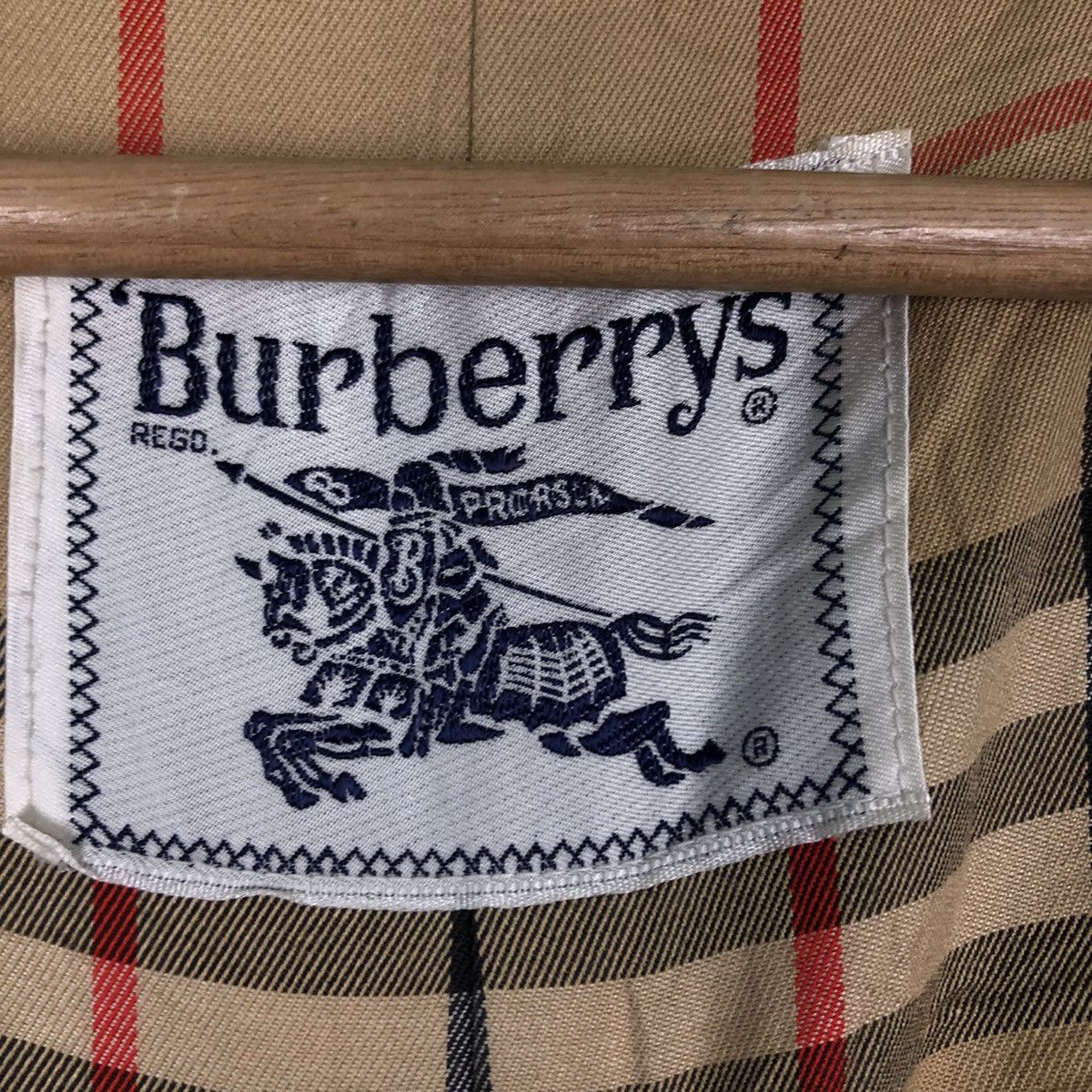 Burberry VINTAGE BURBERRYS LONG JACKET BONDAGE NOVA CHECK LINING Size US M / EU 48-50 / 2 - 12 Thumbnail