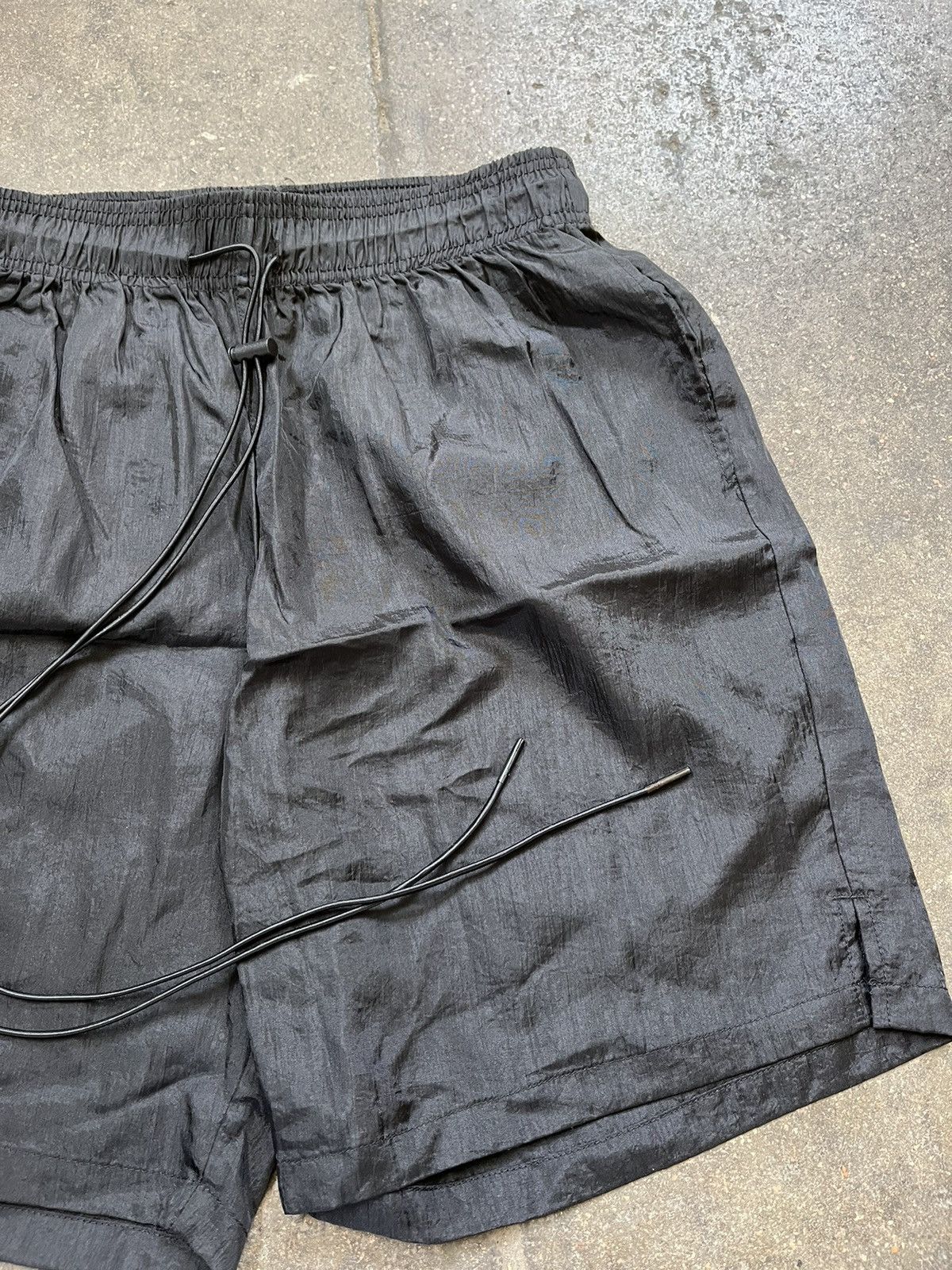 Other Crinkle Nylon Shorts Black Size US 38 / EU 54 - 2 Thumbnail