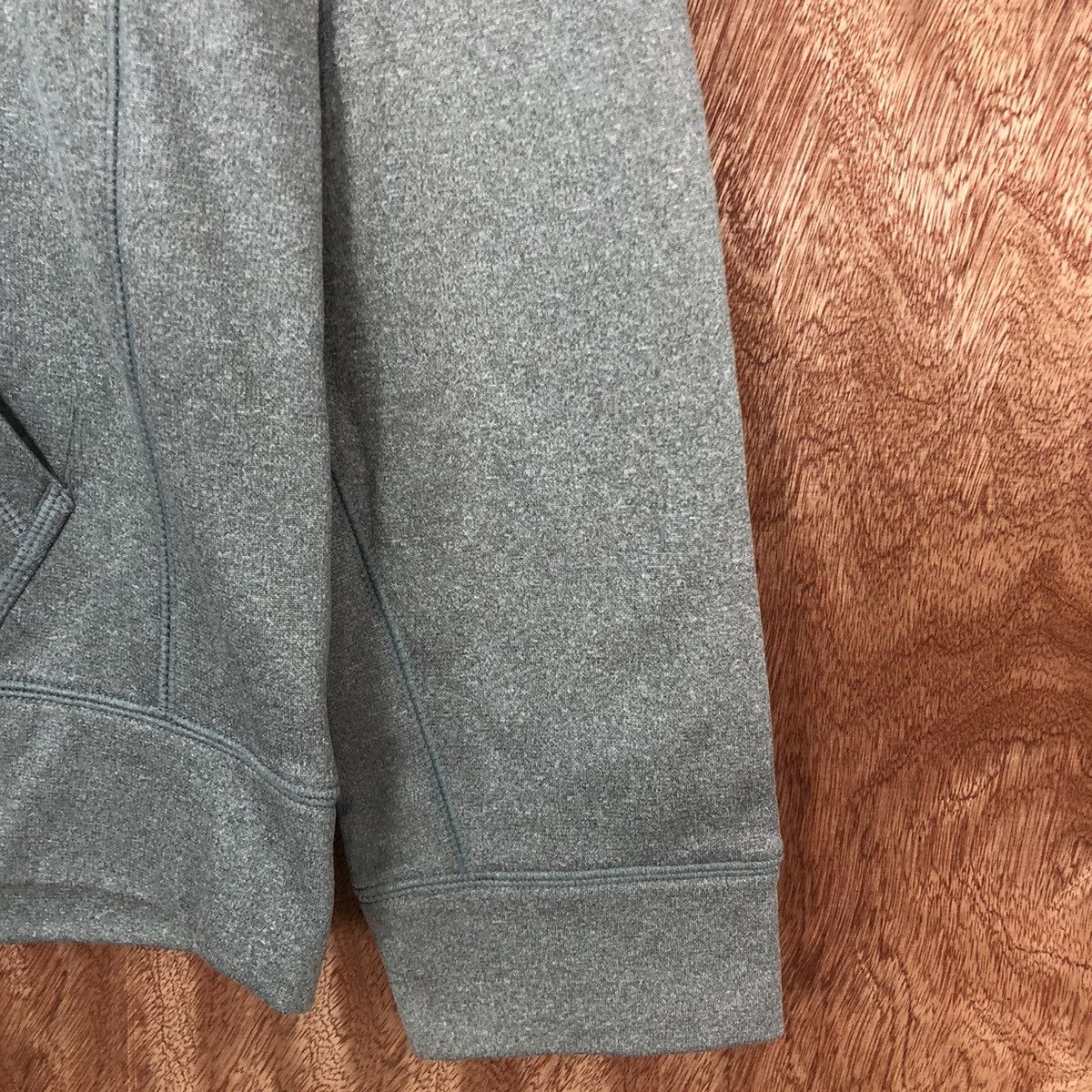 Nike Nike Therma Fit Grey Small Logo Hoodies #1970 Size US M / EU 48-50 / 2 - 4 Thumbnail