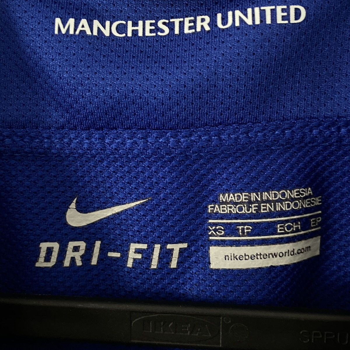 Nike 2011 2012 Manchester United Womens Nike Away Soccer Jersey Size XS / US 0-2 / IT 36-38 - 5 Thumbnail
