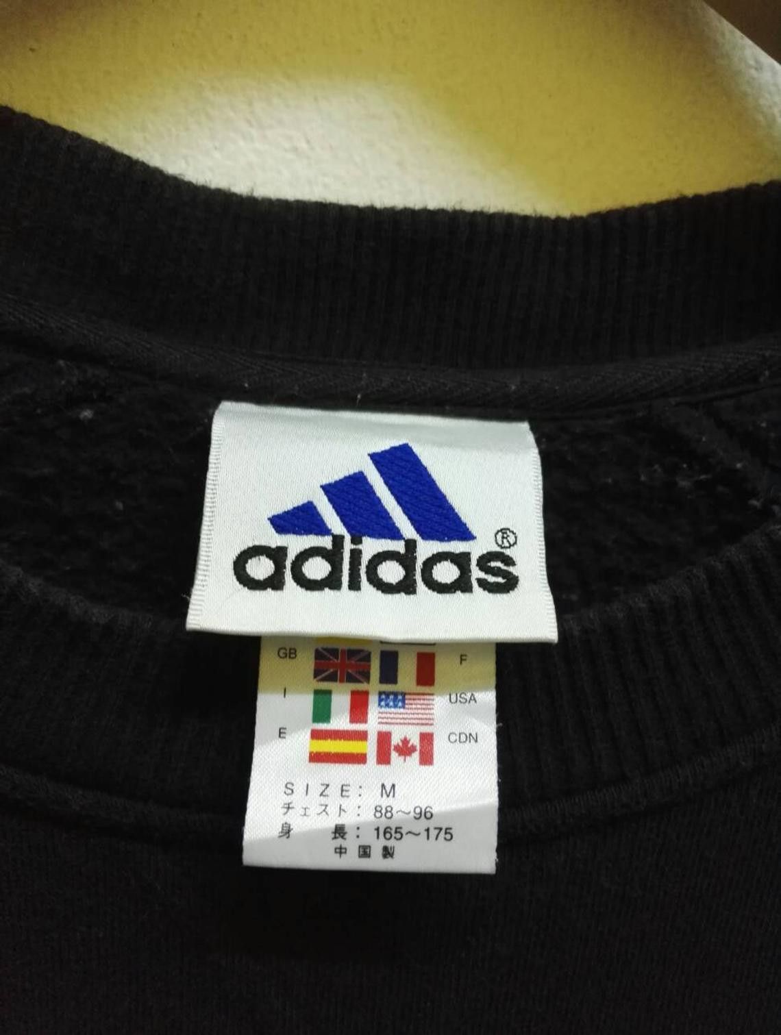 Adidas Rare Adidas Sweatshirt Spells out Embroidered Big Logo Size US M / EU 48-50 / 2 - 6 Thumbnail