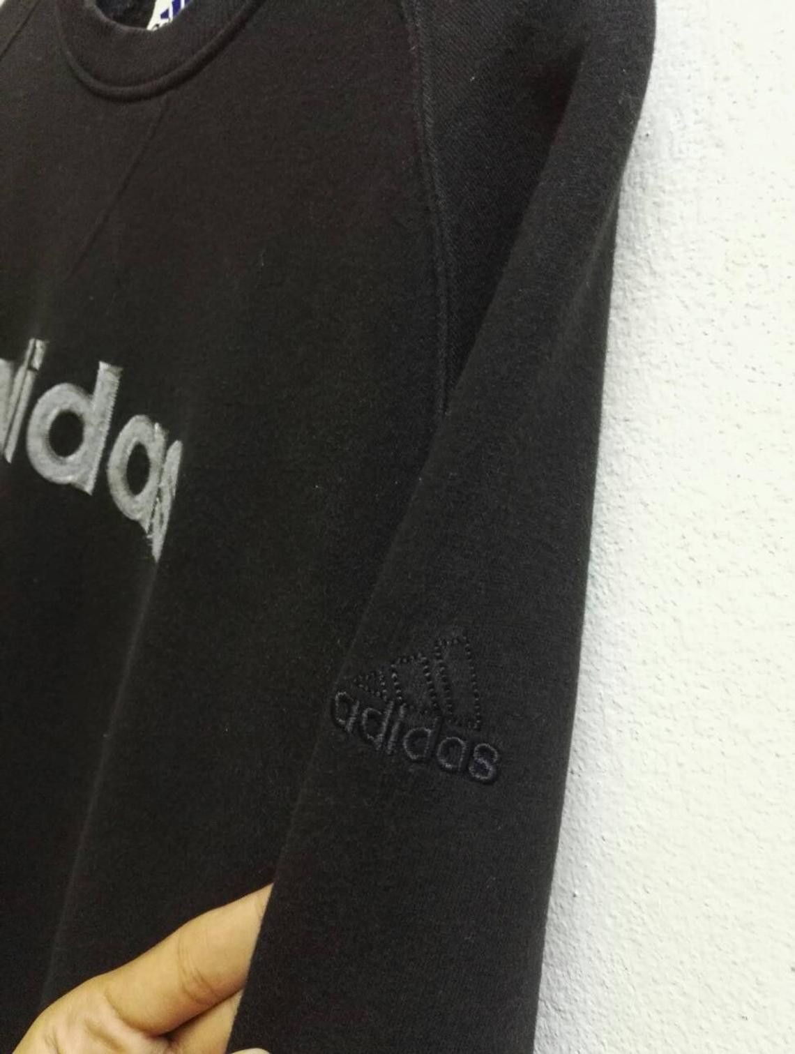 Adidas Rare Adidas Sweatshirt Spells out Embroidered Big Logo Size US M / EU 48-50 / 2 - 3 Thumbnail