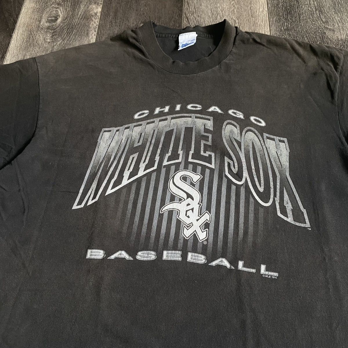 MLB Vintage 90s Chicago White Sox Salm Sportswear Logo Tee Shirt Size US XL / EU 56 / 4 - 3 Thumbnail