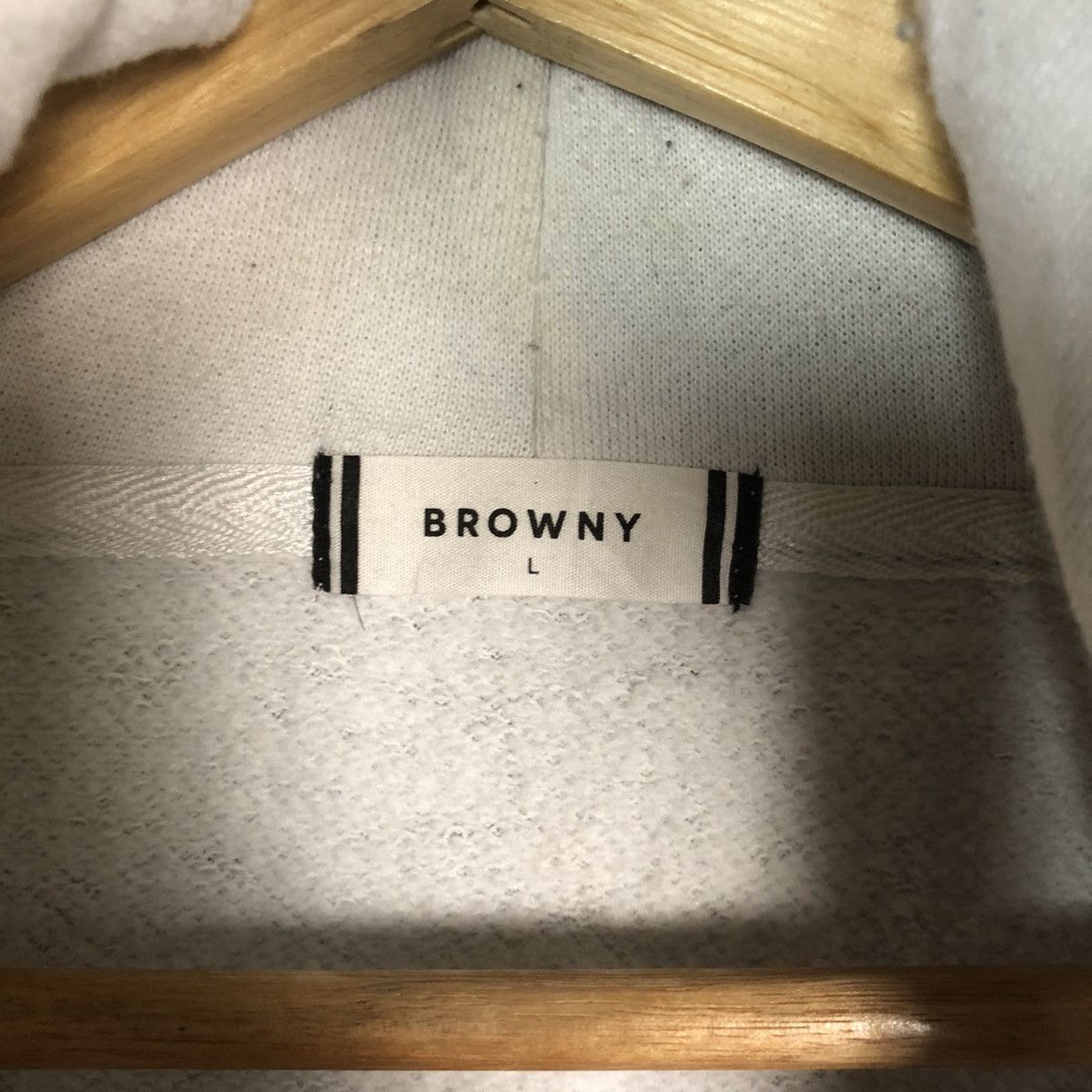 Japanese Brand Browny White art japan sweatshirt Hoodie #6835 Size US M / EU 48-50 / 2 - 6 Thumbnail