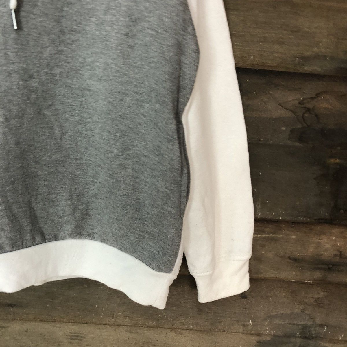 Japanese Brand Browny White art japan sweatshirt Hoodie #6835 Size US M / EU 48-50 / 2 - 5 Thumbnail