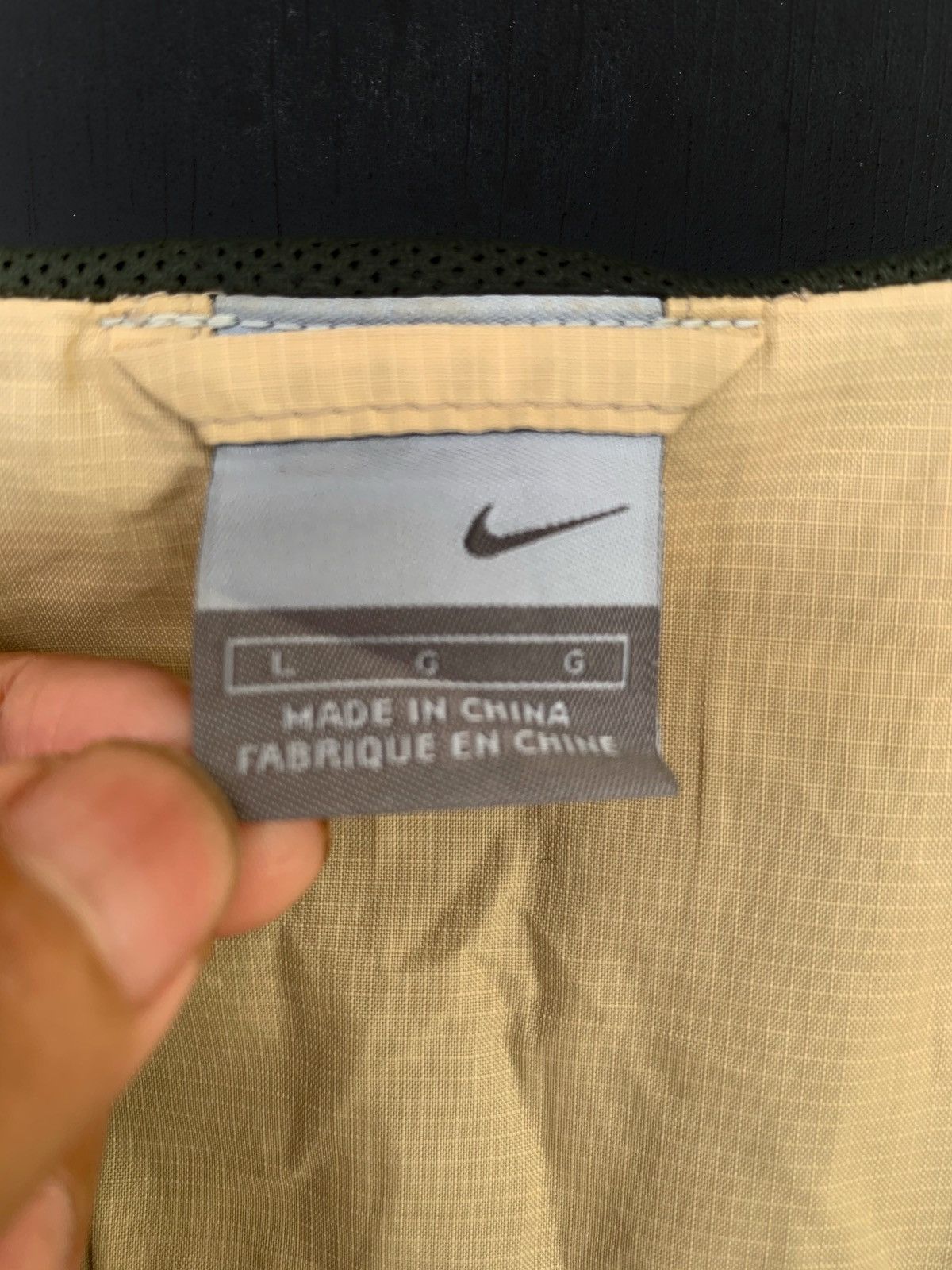 Nike Vintage Nike Zipper Hoodie Windbreaker. Size US L / EU 52-54 / 3 - 11 Thumbnail