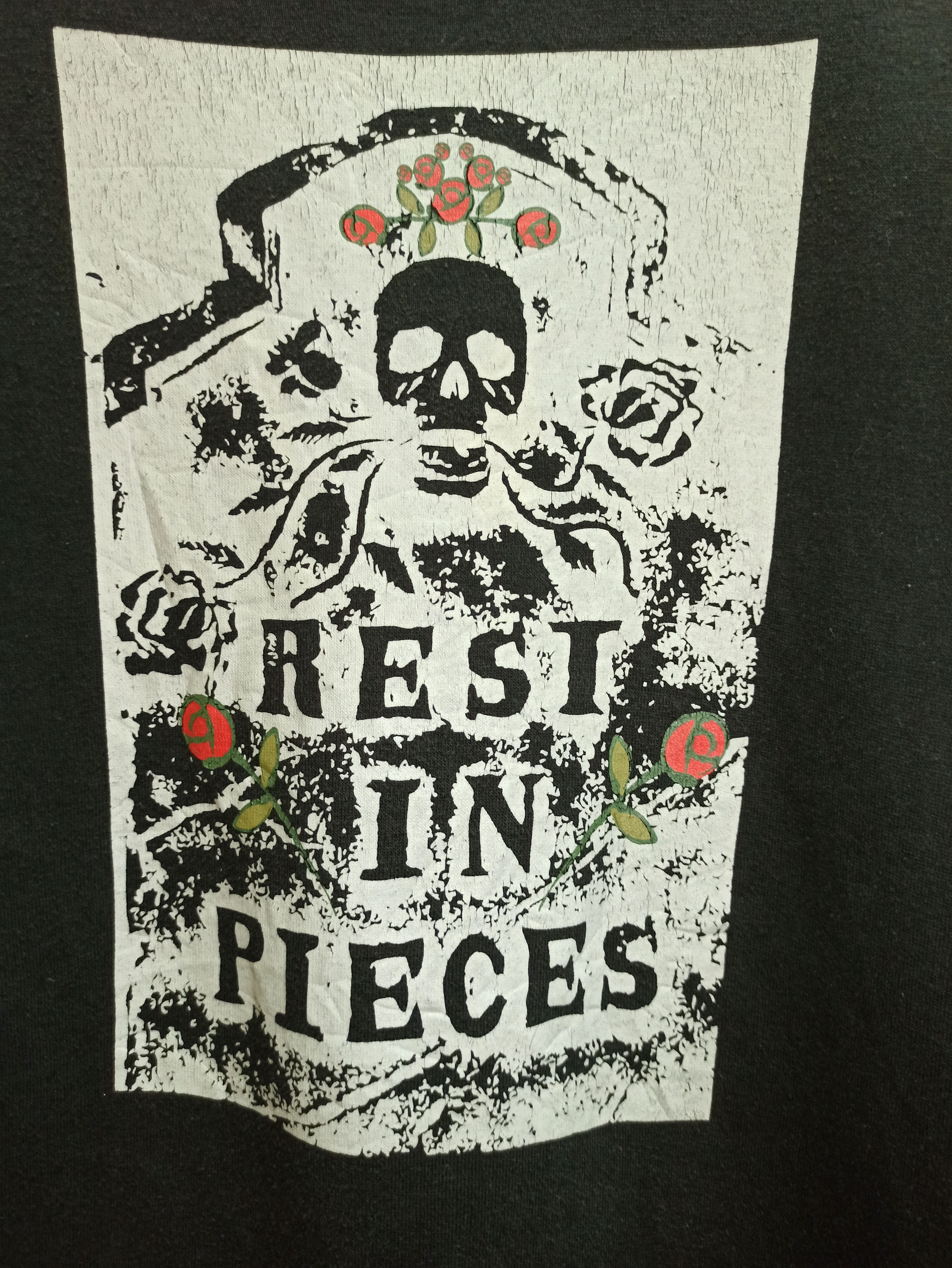 Japanese Brand Vintage Rest in Pieces Skulls Sweatshirts Crewneck (c35) Size US L / EU 52-54 / 3 - 2 Thumbnail