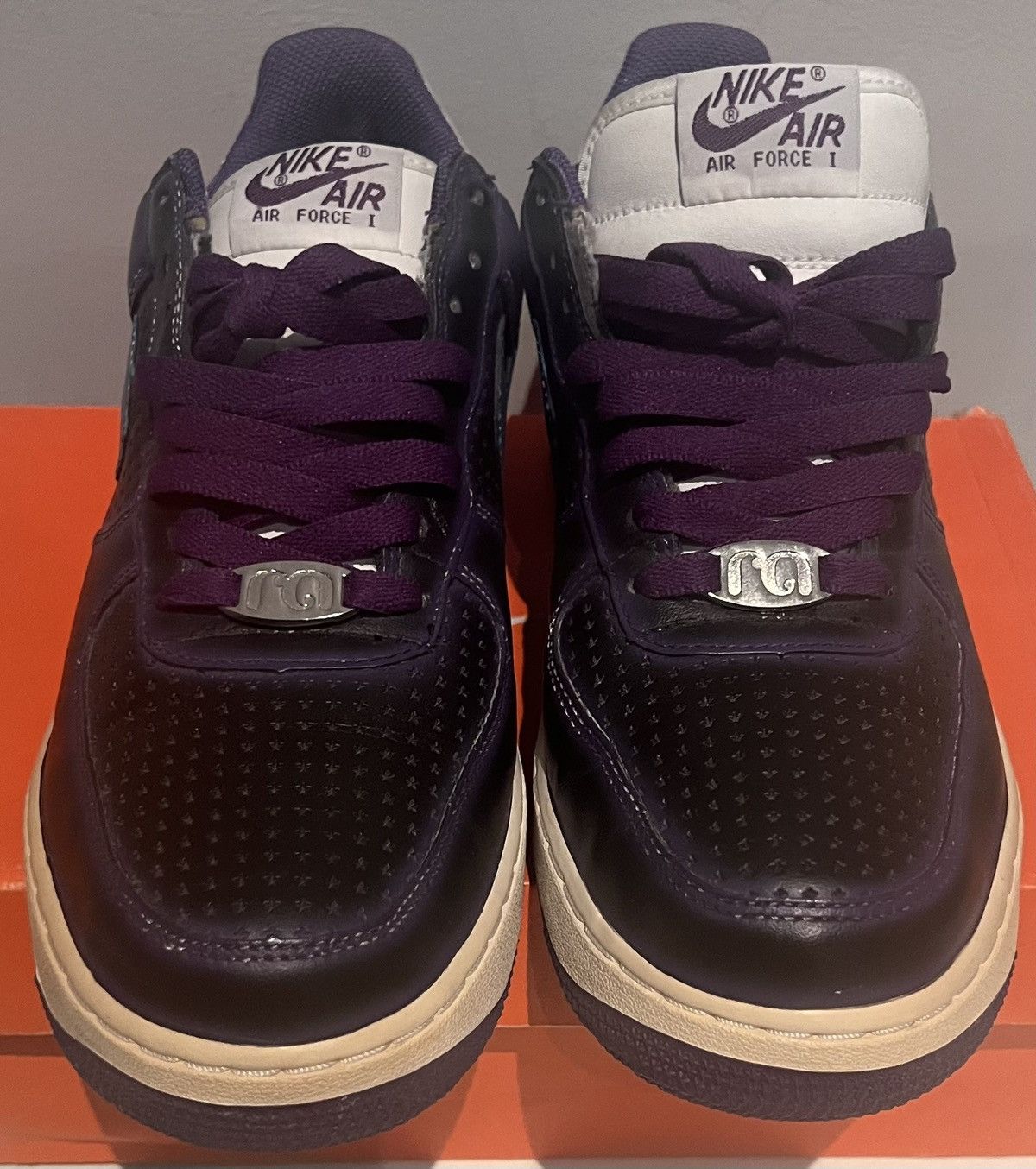 Nike Authentic Nike Air Force 1 one low customized rare vintage Size US 9.5 / EU 42-43 - 2 Thumbnail