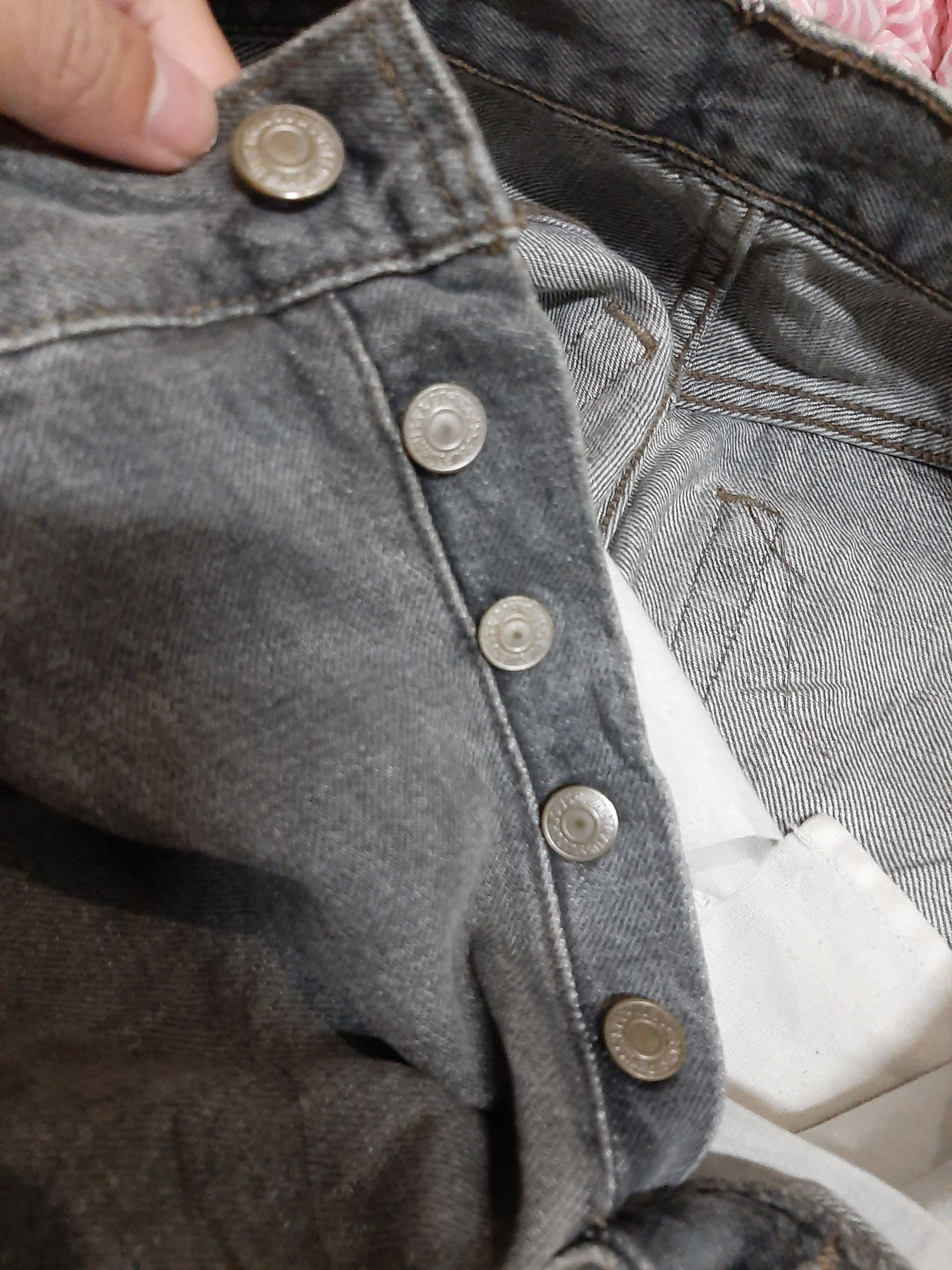 VINTAGE 2000 LEVI'S 501 DISTRESSED DENIM USA 🇺🇸
