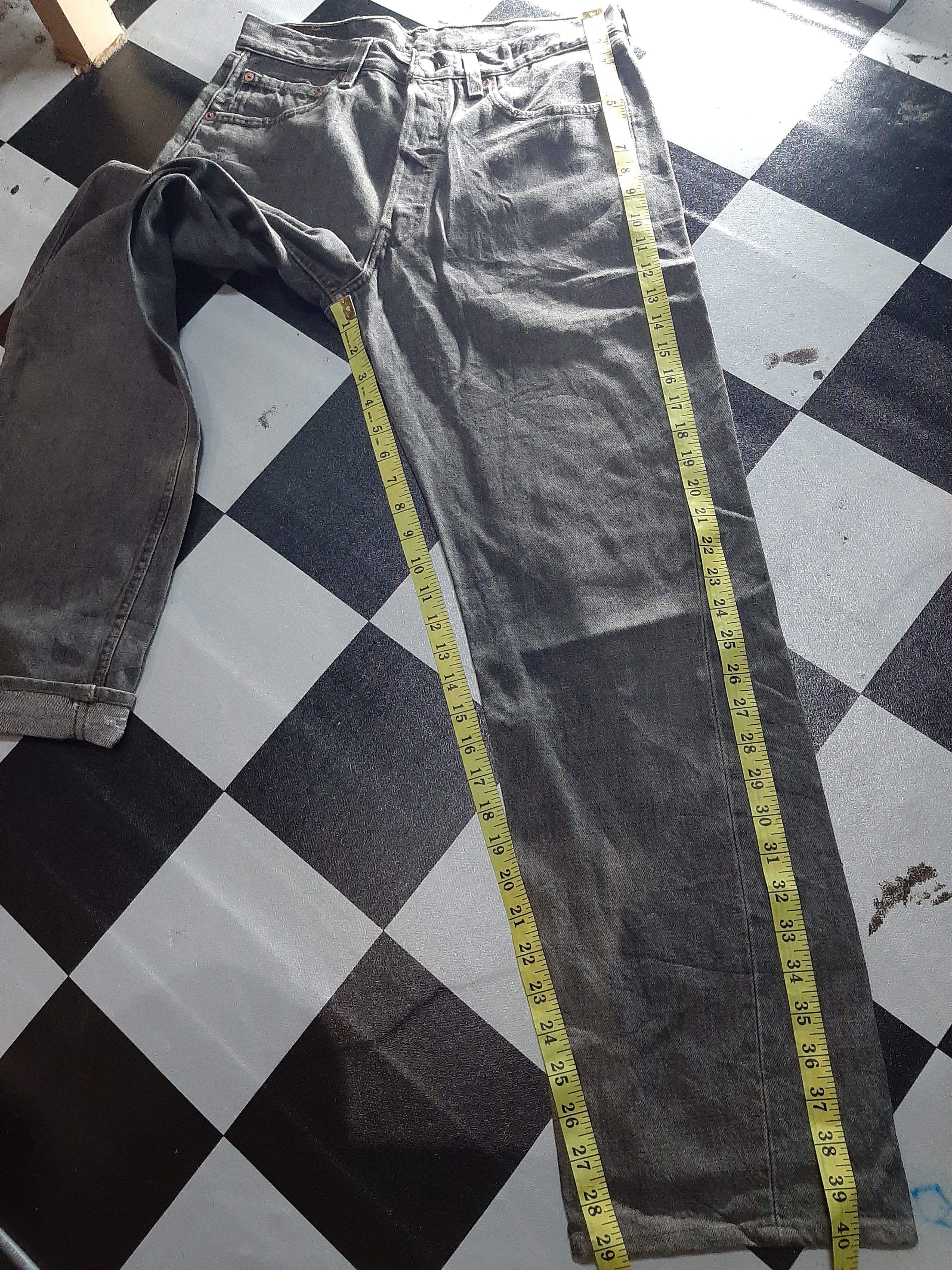 VINTAGE 2000 LEVI'S 501 DISTRESSED DENIM USA 🇺🇸