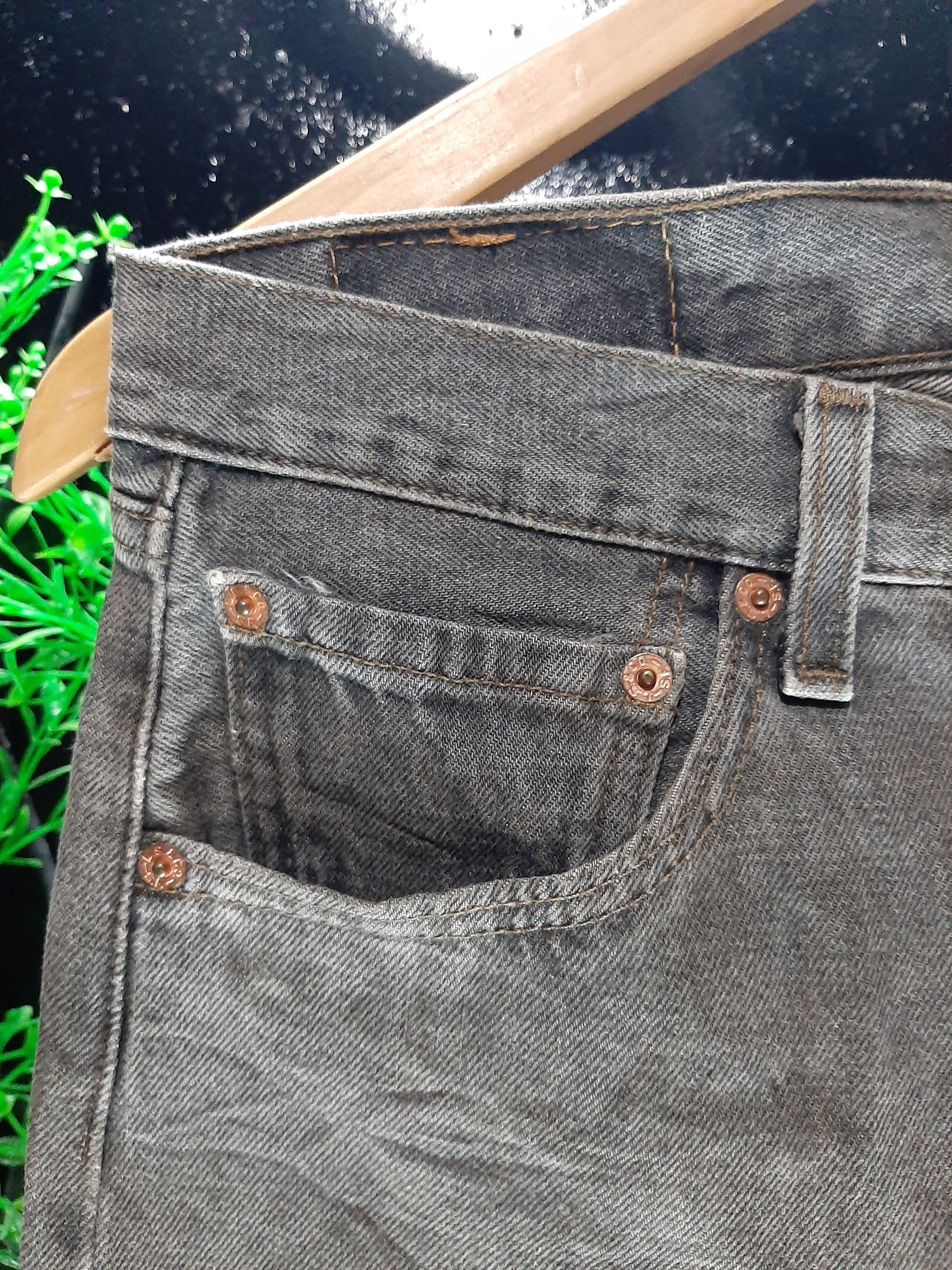 VINTAGE 2000 LEVI'S 501 DISTRESSED DENIM USA 🇺🇸