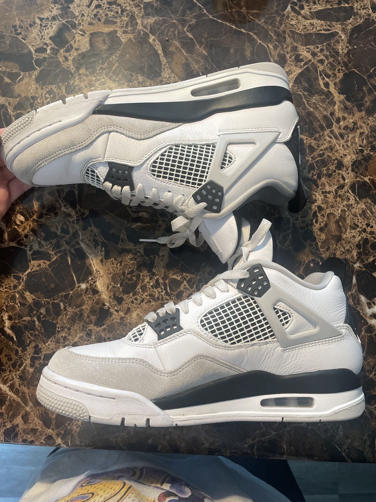military black jordan 4