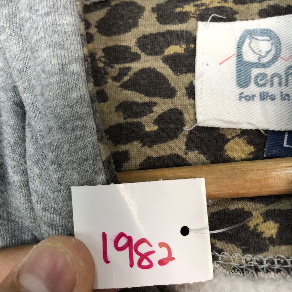 Penfield DL Penfield box Grey Hoodies sweatshirt #1982 Size US L / EU 52-54 / 3 - 13 Thumbnail