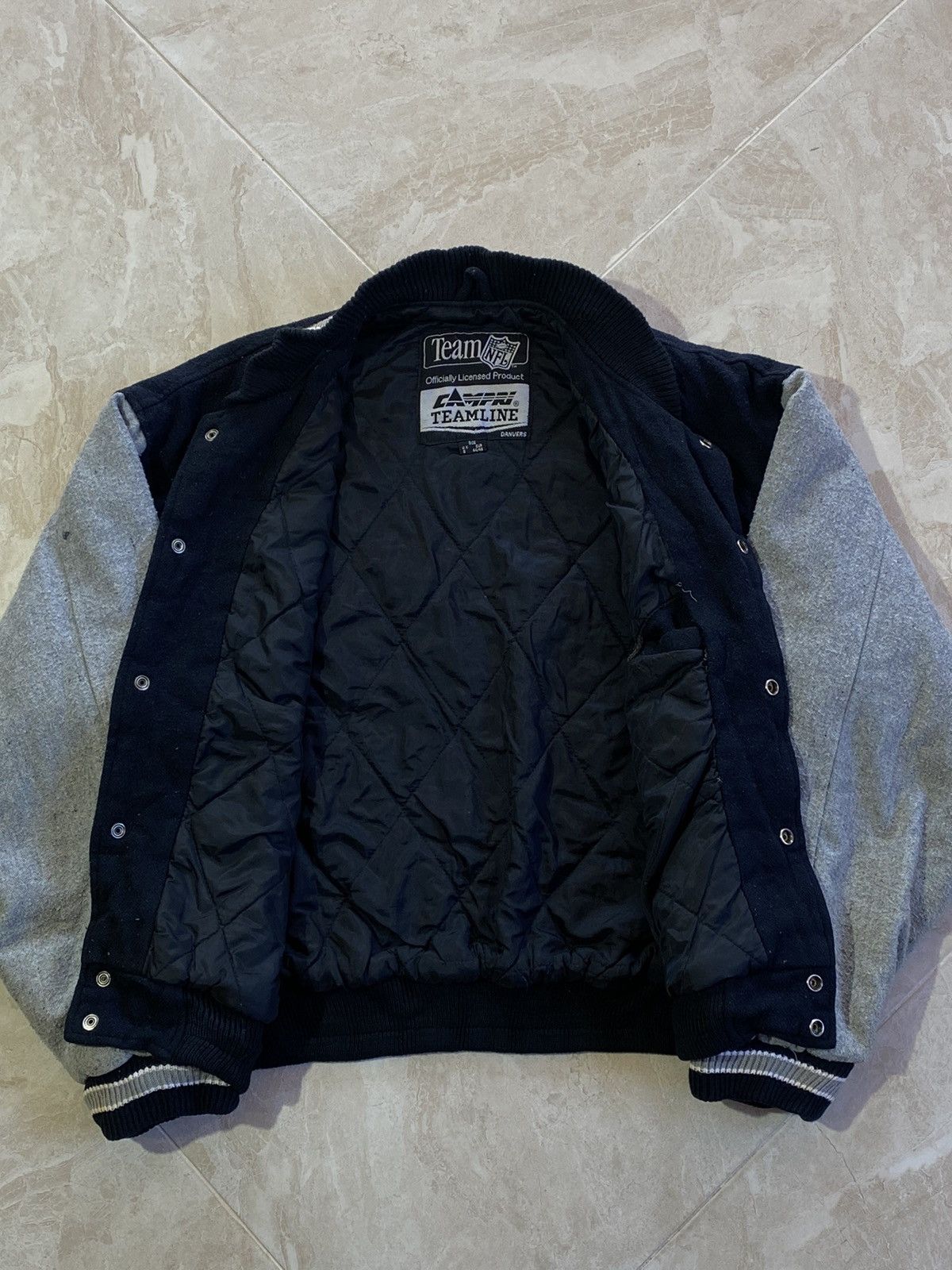 NFL Vintage 1993 Oakland Raiders NFL wool bomber jacket Size US M / EU 48-50 / 2 - 13 Thumbnail