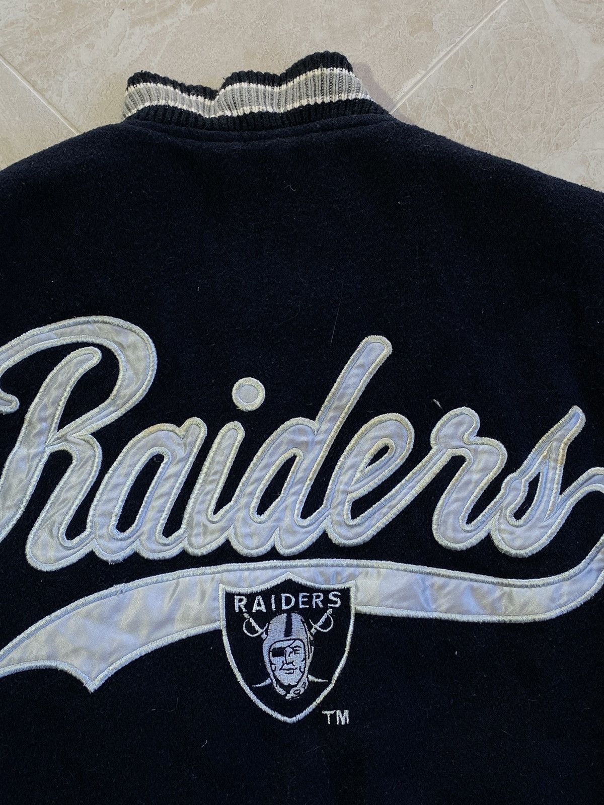 NFL Vintage 1993 Oakland Raiders NFL wool bomber jacket Size US M / EU 48-50 / 2 - 6 Thumbnail