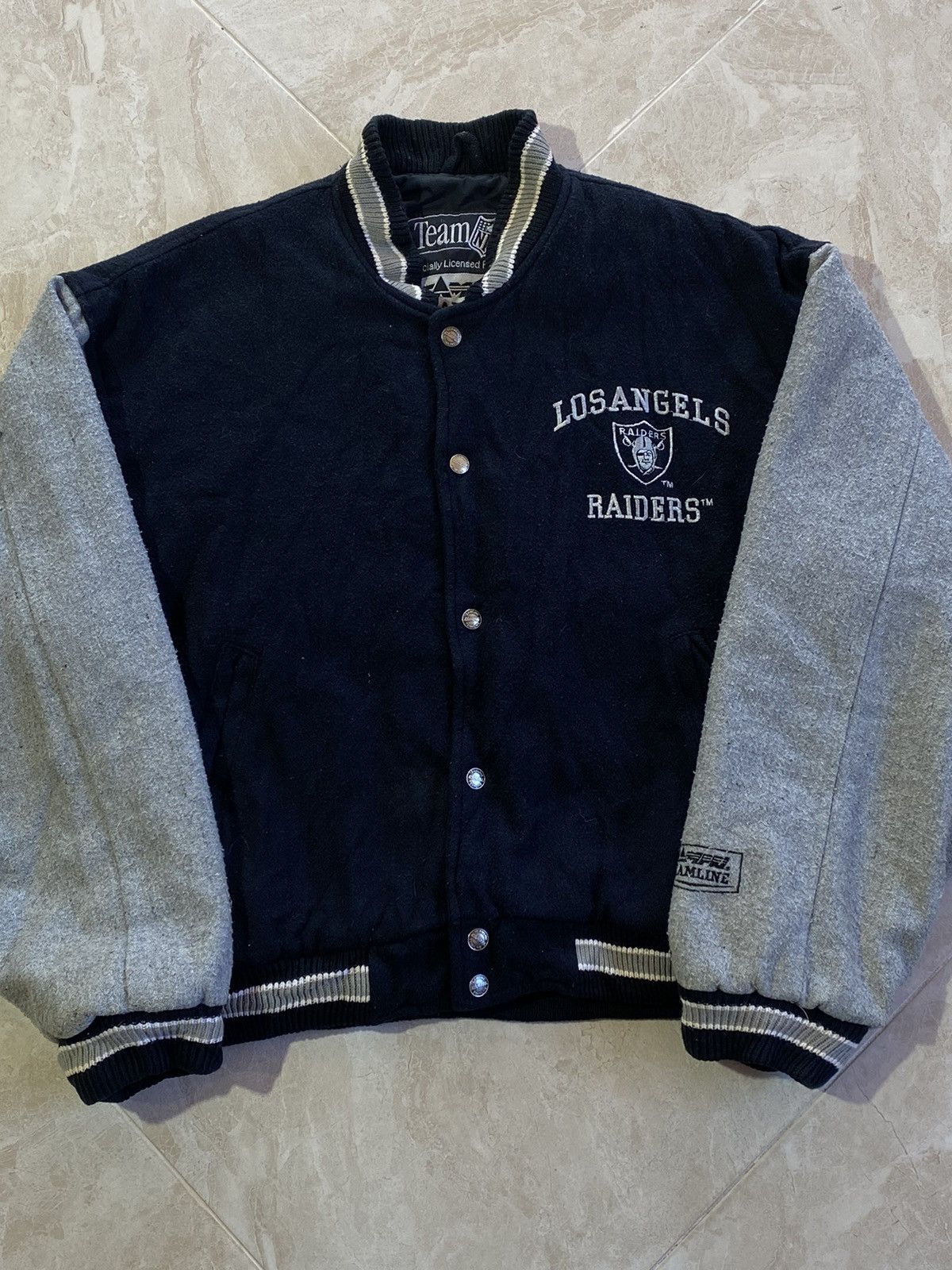 NFL Vintage 1993 Oakland Raiders NFL wool bomber jacket Size US M / EU 48-50 / 2 - 4 Thumbnail