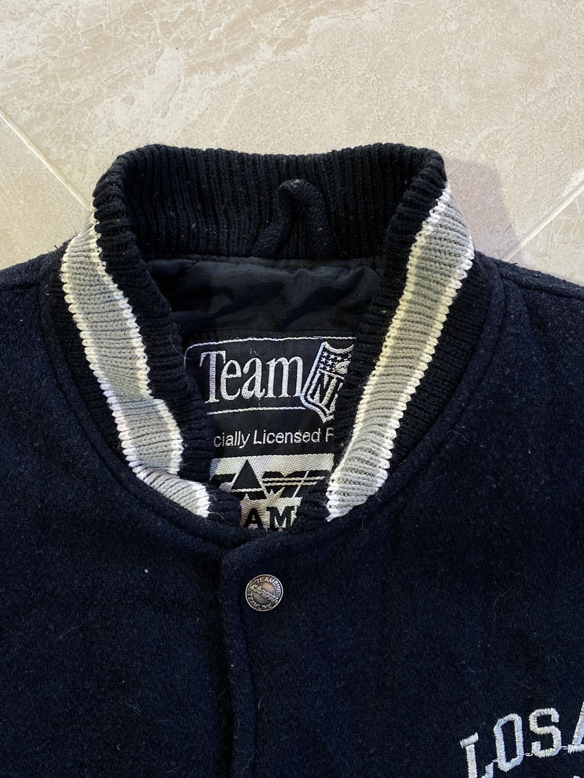 NFL Vintage 1993 Oakland Raiders NFL wool bomber jacket Size US M / EU 48-50 / 2 - 8 Thumbnail