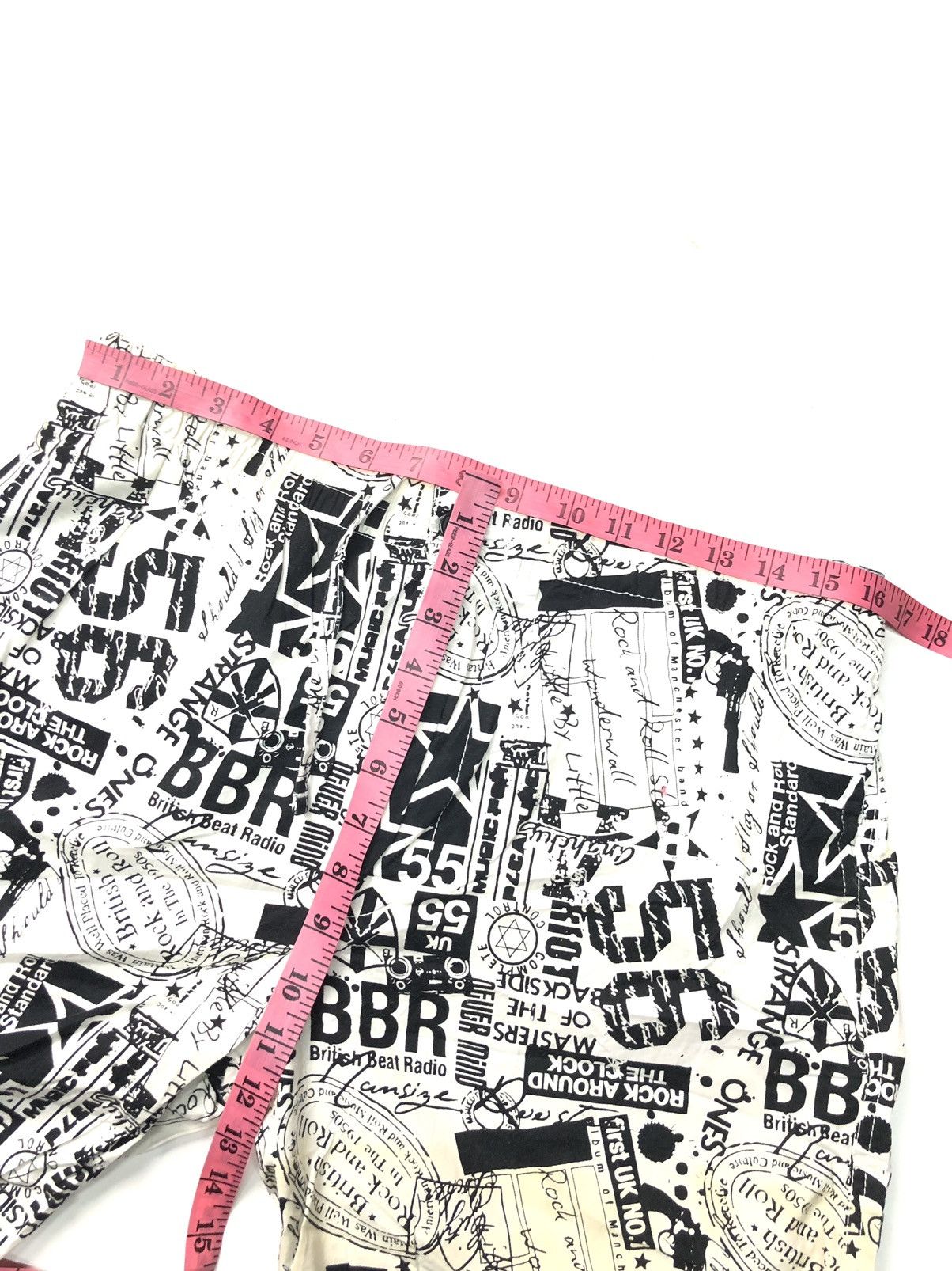 Other JAPANESE BRAND POP ART OVER PRINT SHORT PANTS Size US 32 / EU 48 - 12 Thumbnail
