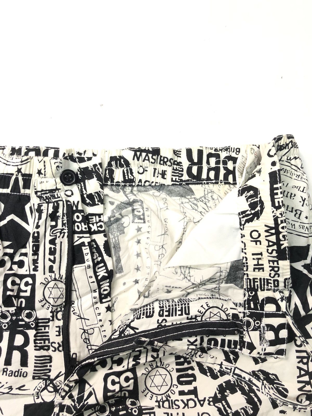 Other JAPANESE BRAND POP ART OVER PRINT SHORT PANTS Size US 32 / EU 48 - 4 Thumbnail
