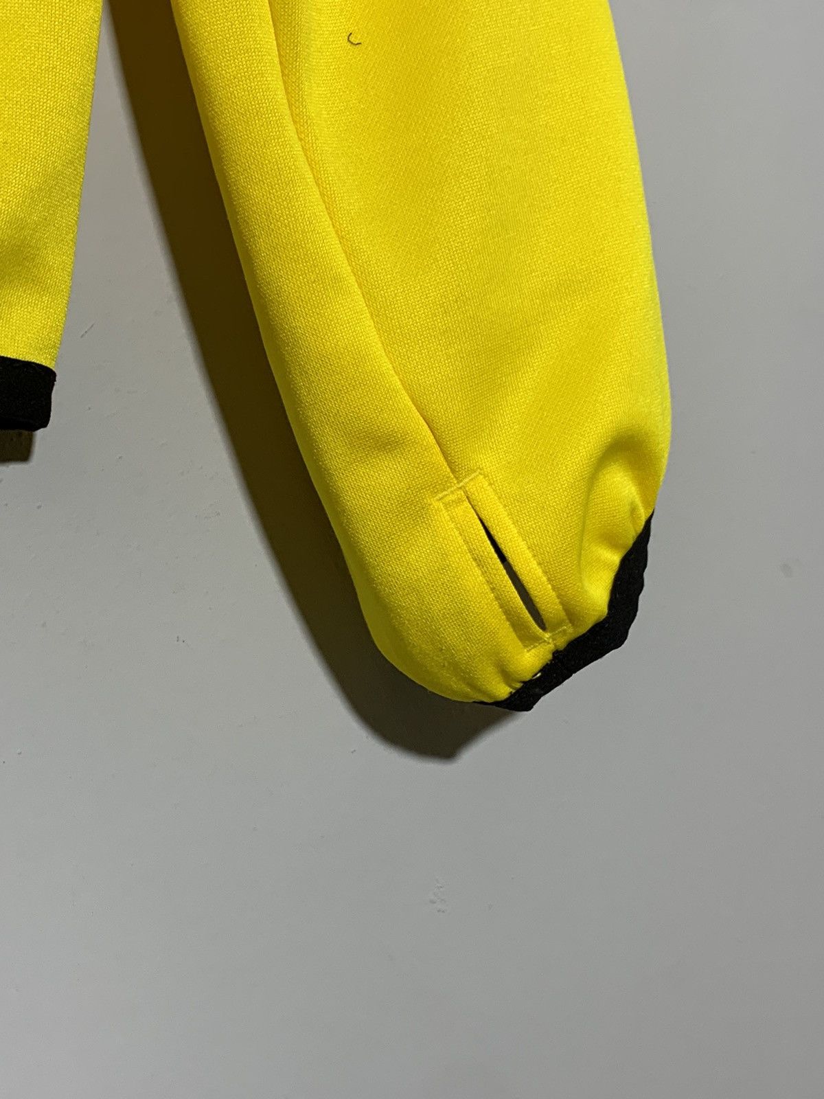 Puma BVB Borussia Dortmund Y2k Streetwear Football 1/4 zip Size US M / EU 48-50 / 2 - 11 Thumbnail