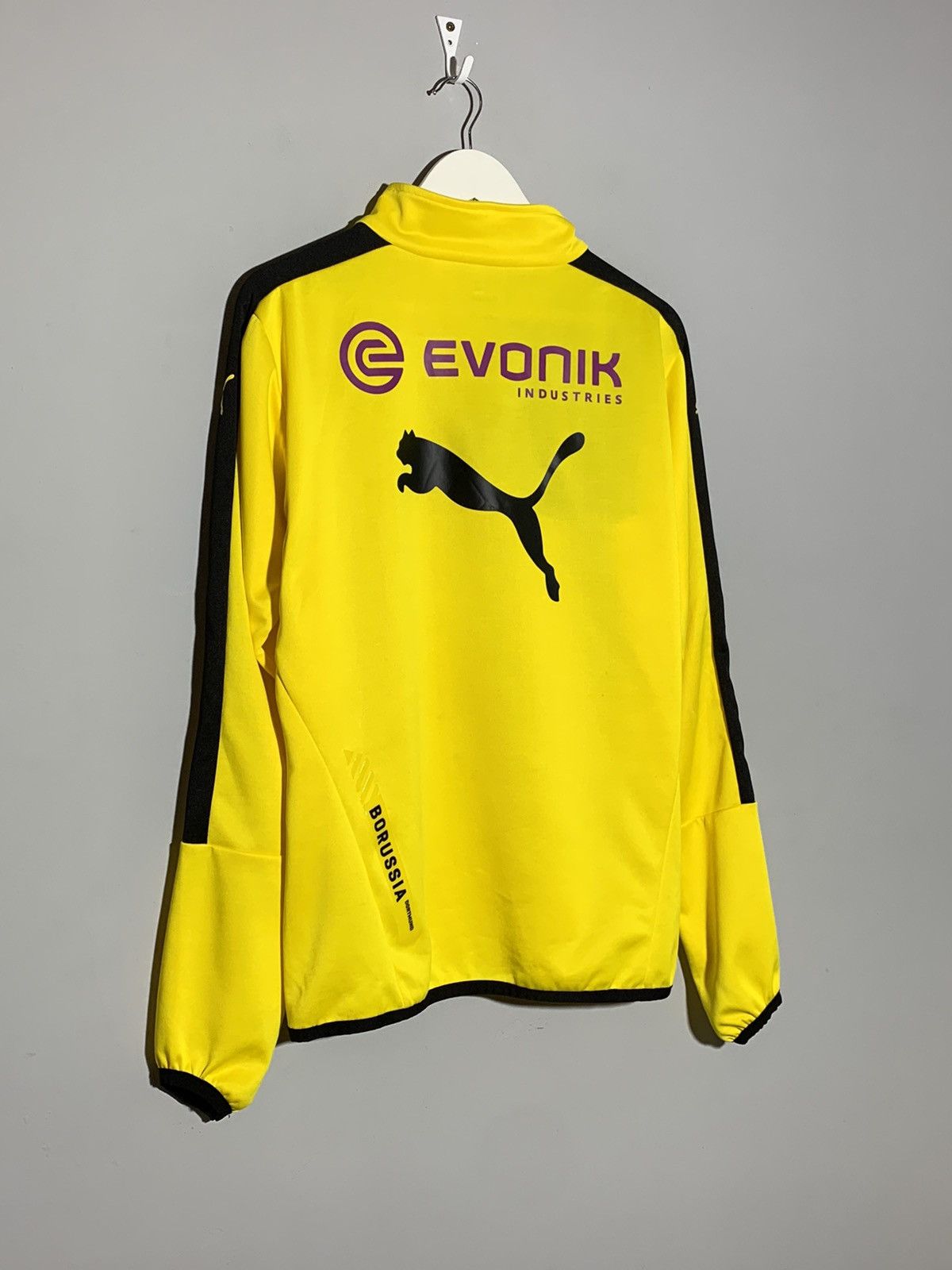 Puma BVB Borussia Dortmund Y2k Streetwear Football 1/4 zip Size US M / EU 48-50 / 2 - 7 Thumbnail