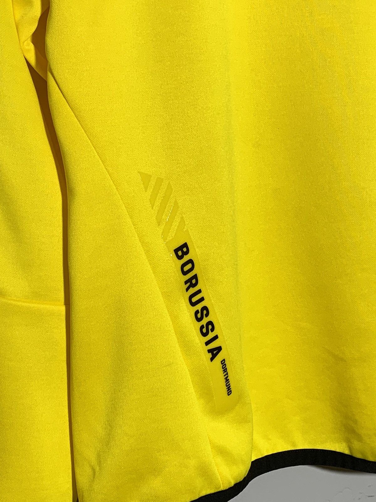 Puma BVB Borussia Dortmund Y2k Streetwear Football 1/4 zip Size US M / EU 48-50 / 2 - 9 Thumbnail