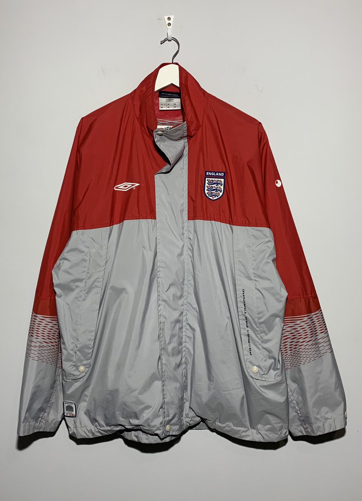 Umbro England Vintage Y2k Streetwear Football Jacket Size US XL / EU 56 / 4 - 1 Thumbnail