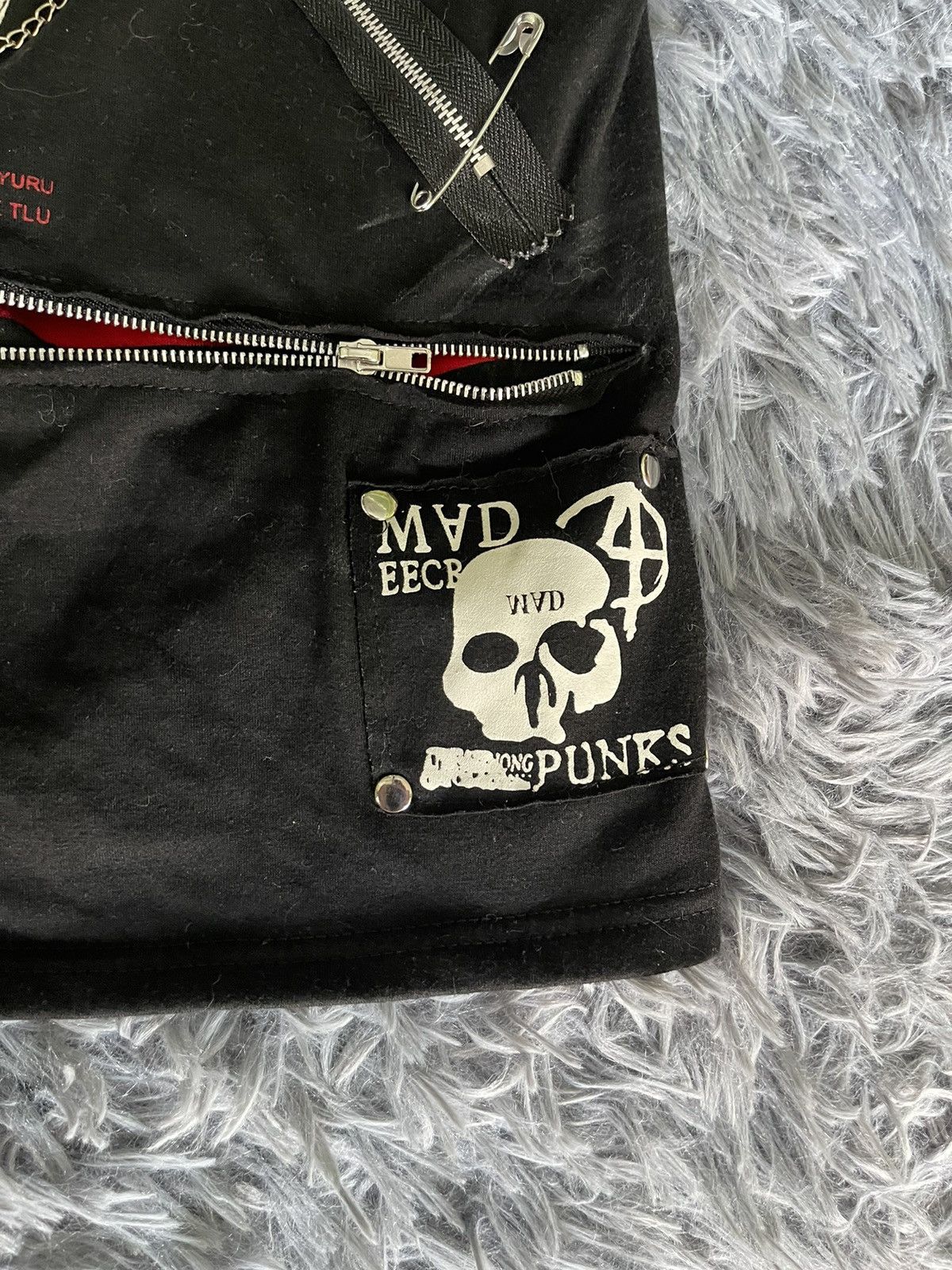 Japanese Brand × Vintage Y2K vintage avant garde punk goth emo bondage t-shirt Size S / US 4 / IT 40 - 2 Thumbnail